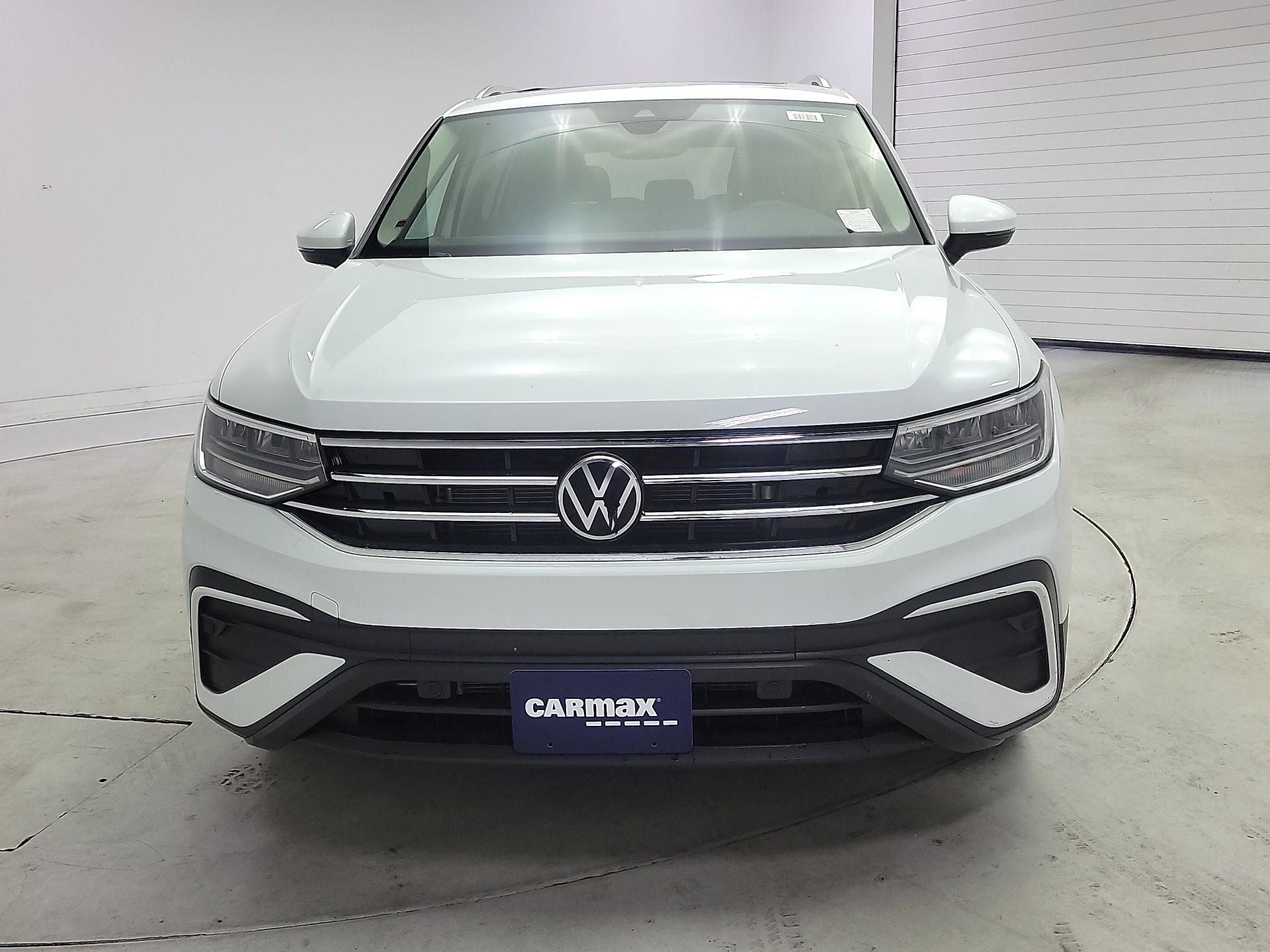 Thumbnail: 2022 Volkswagen Tiguan - 2