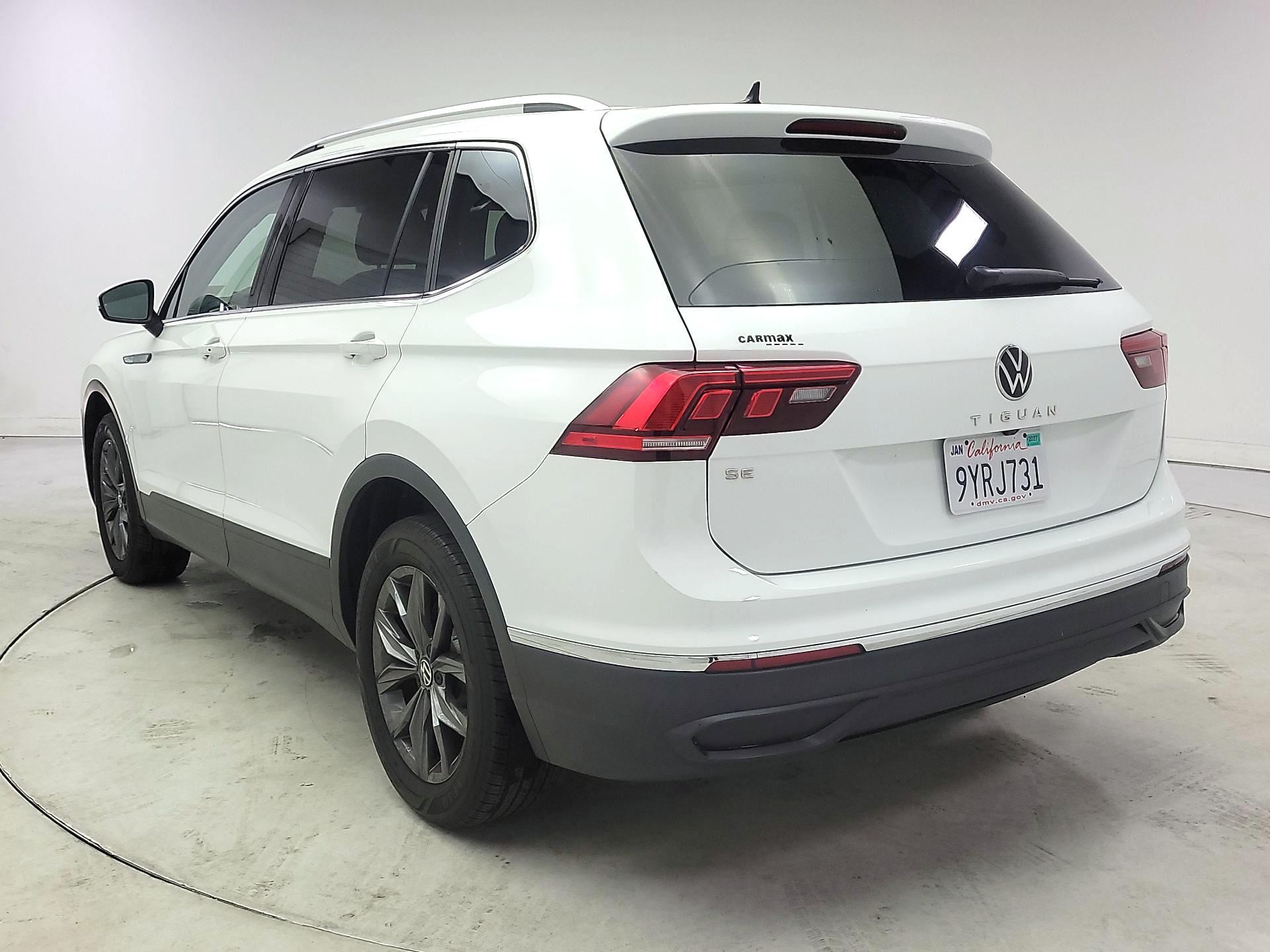 Thumbnail: 2022 Volkswagen Tiguan - 7