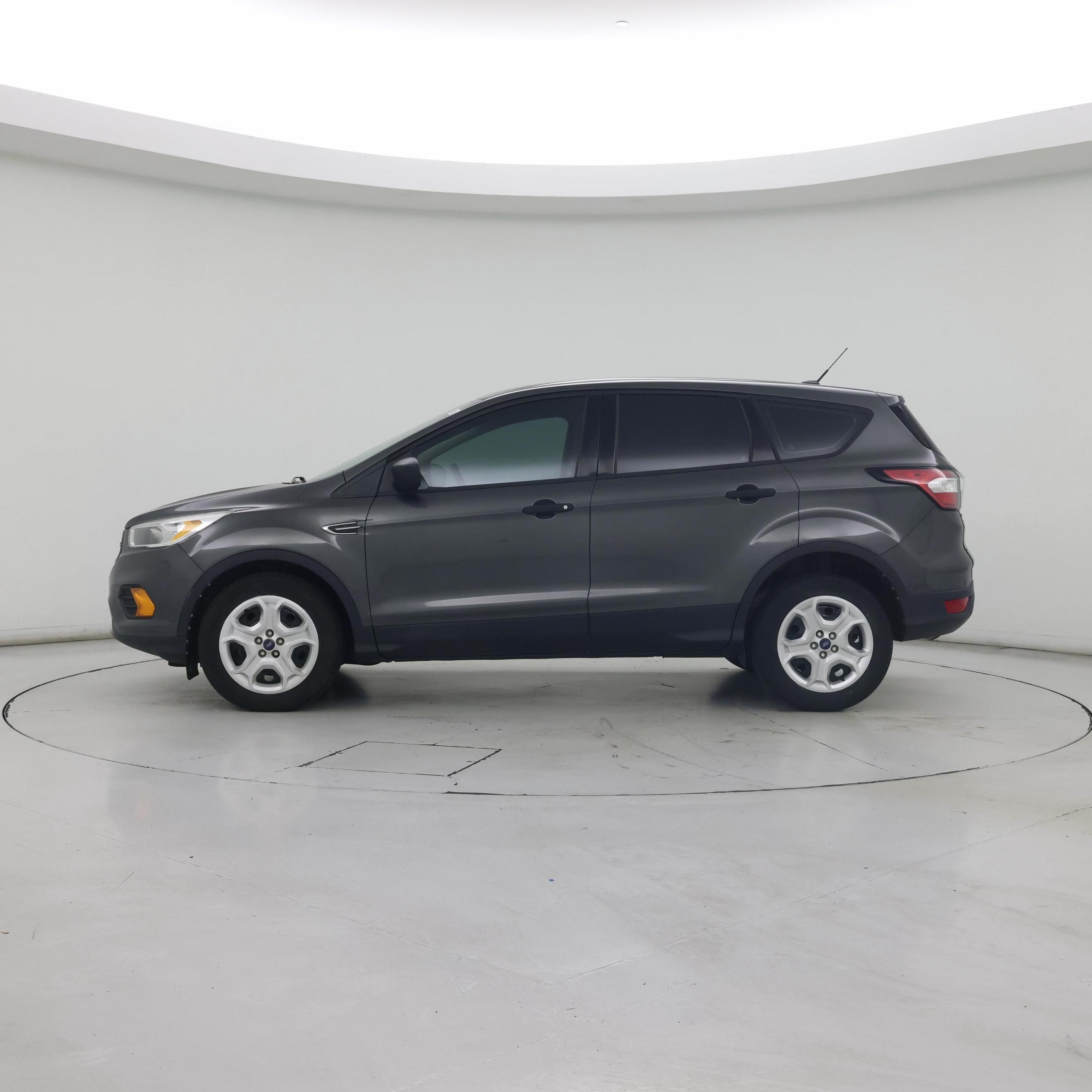 Thumbnail: 2017 Ford Escape - 3