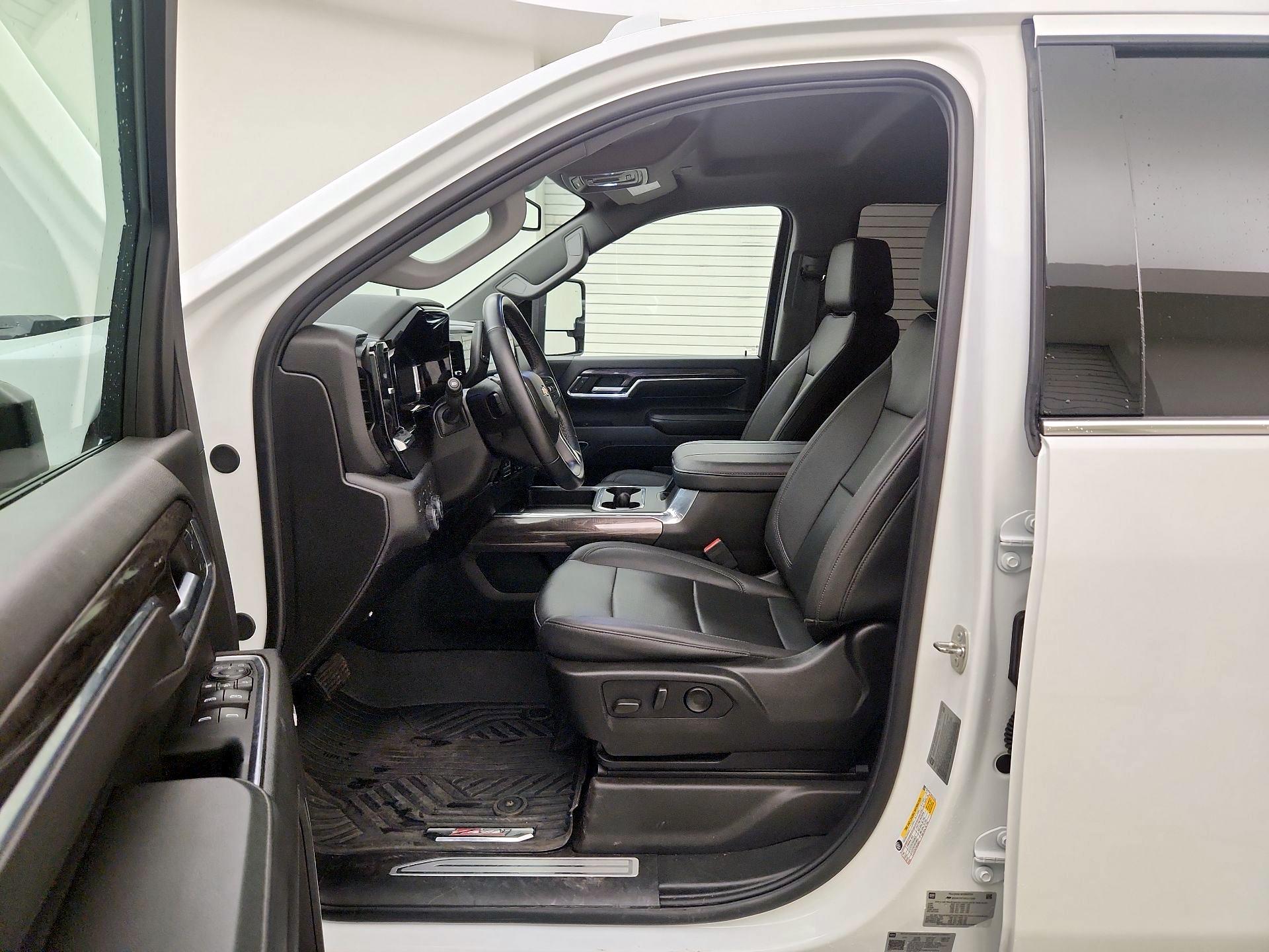 Thumbnail: 2024 Chevrolet Silverado 2500 - 9