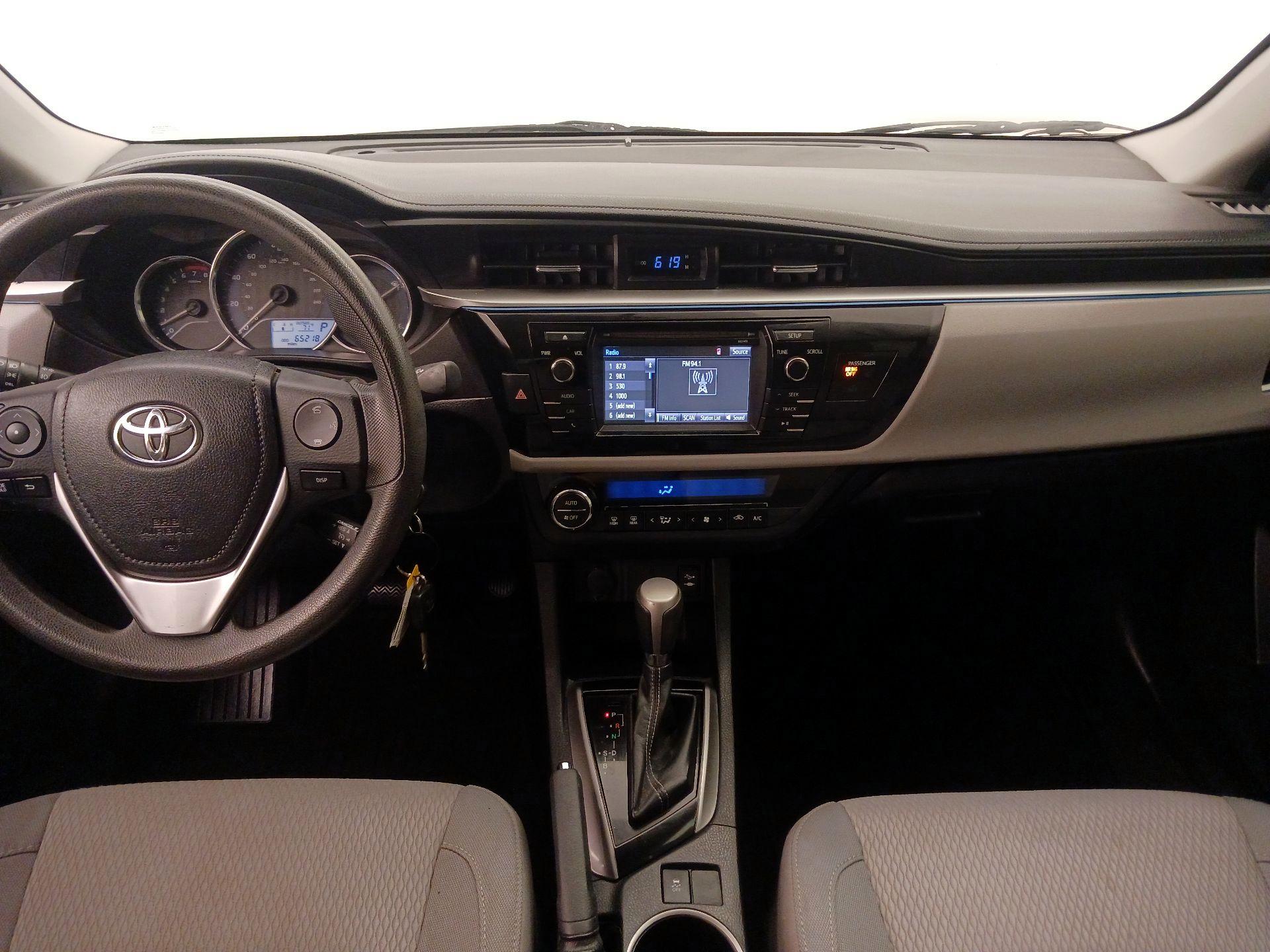 Thumbnail: 2014 Toyota Corolla - 9
