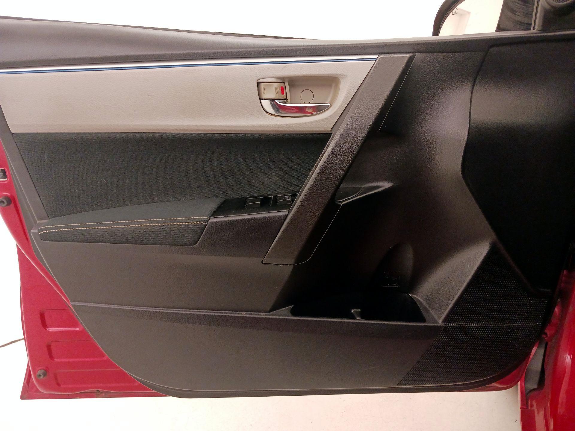 Thumbnail: 2014 Toyota Corolla - 12