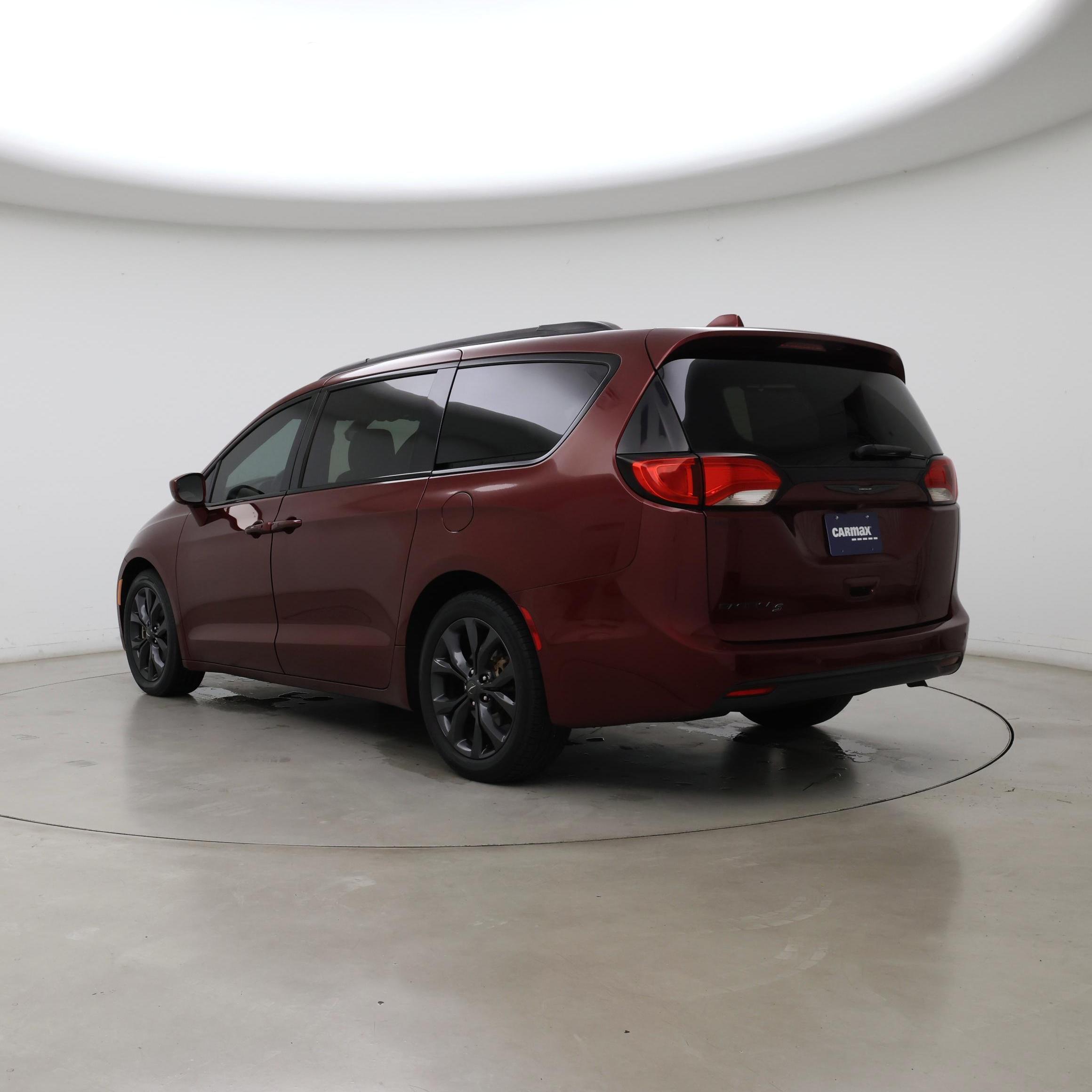 Thumbnail: 2020 Chrysler Pacifica - 2