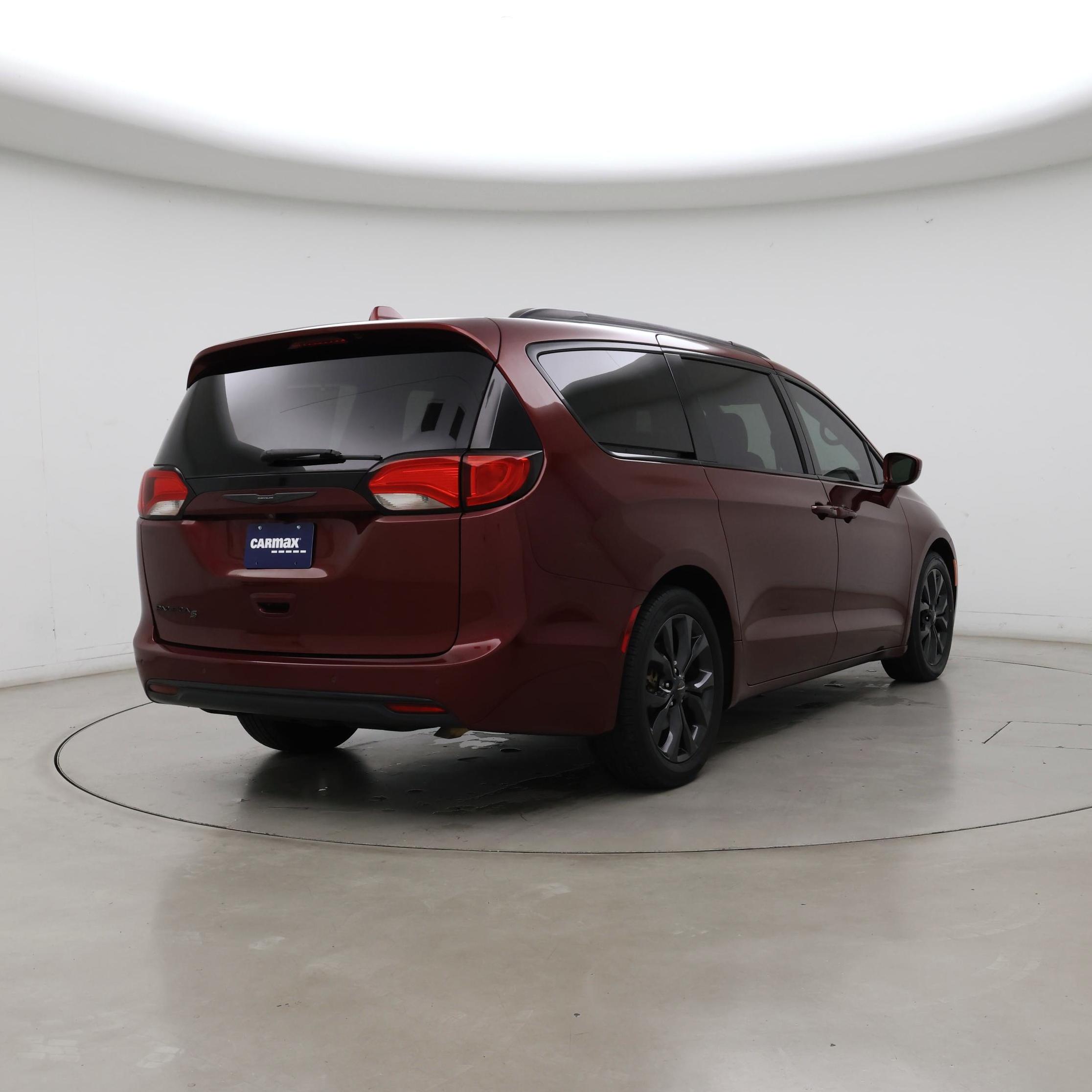 Thumbnail: 2020 Chrysler Pacifica - 8