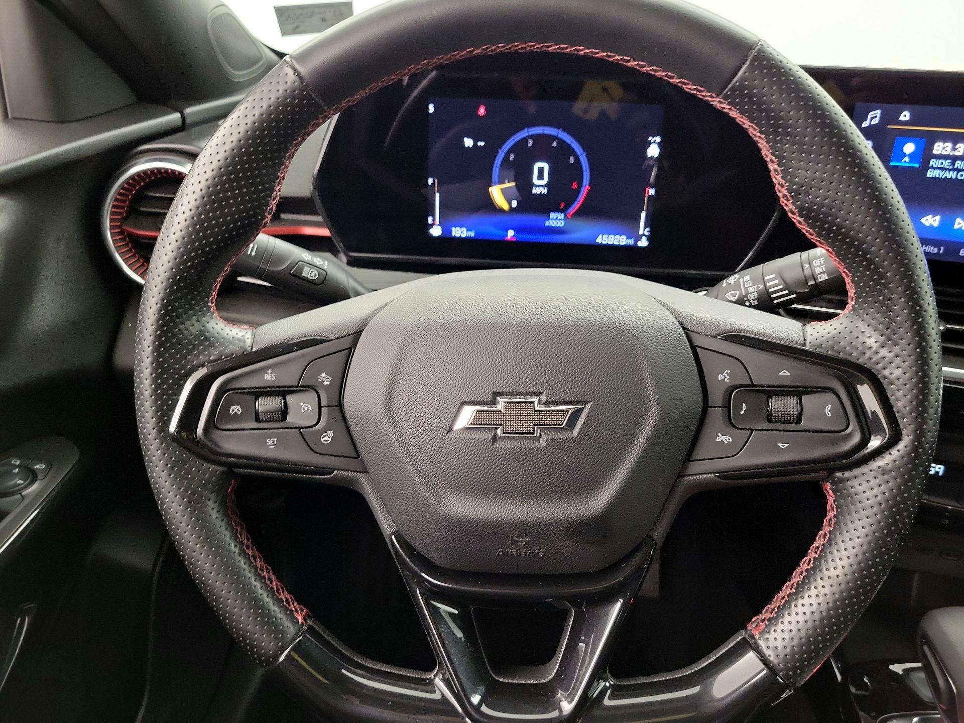 Thumbnail: 2024 Chevrolet Trax - 10