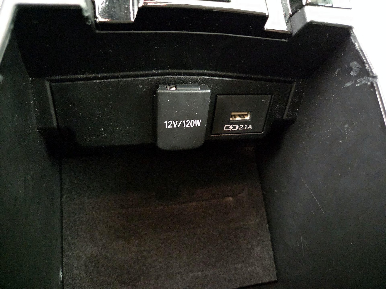 2021 Toyota Corolla LE - Photo 17