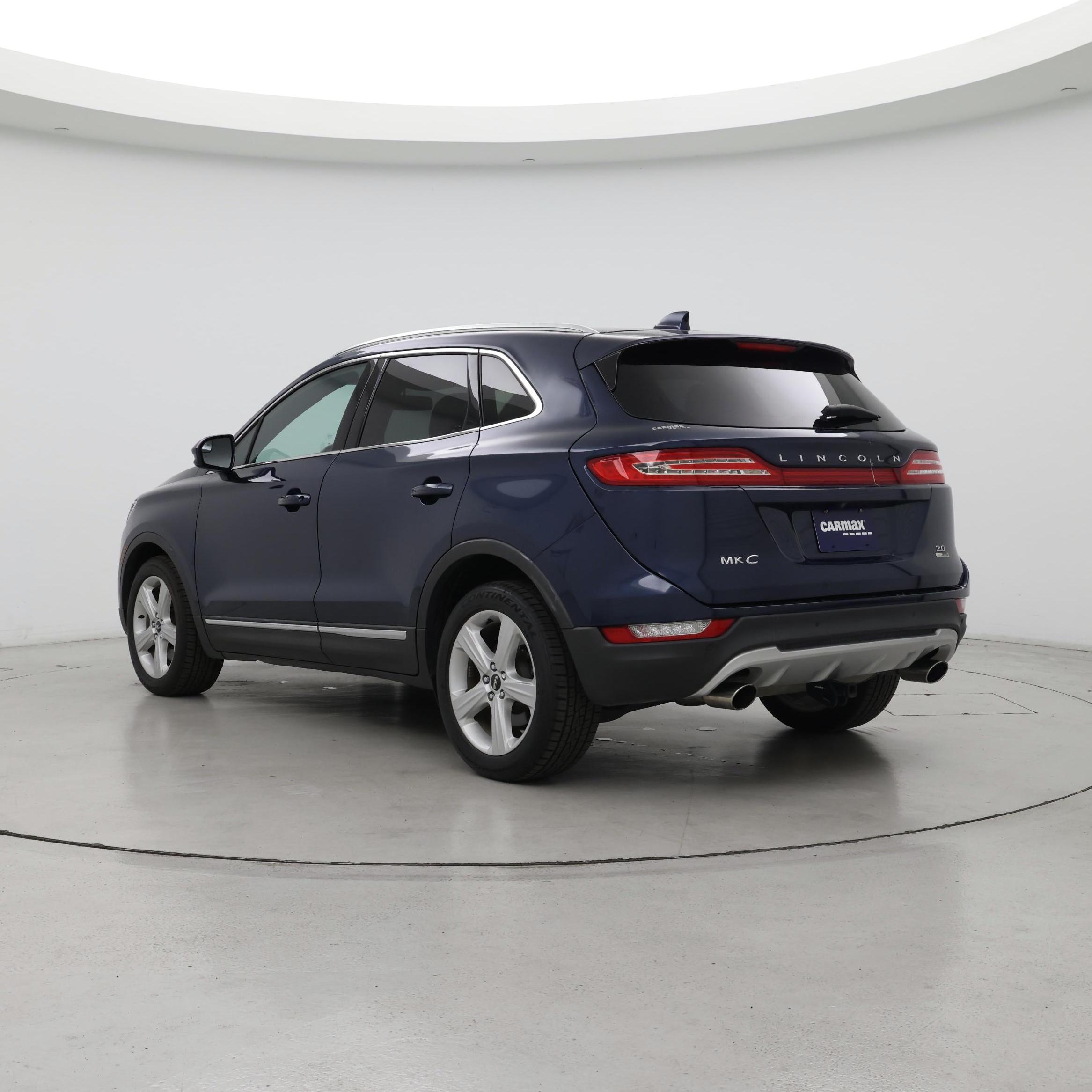 Thumbnail: 2016 Lincoln MKC - 2