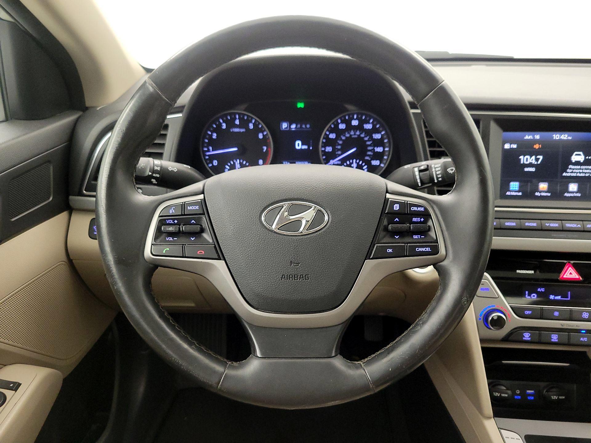 Thumbnail: 2018 Hyundai Elantra - 10