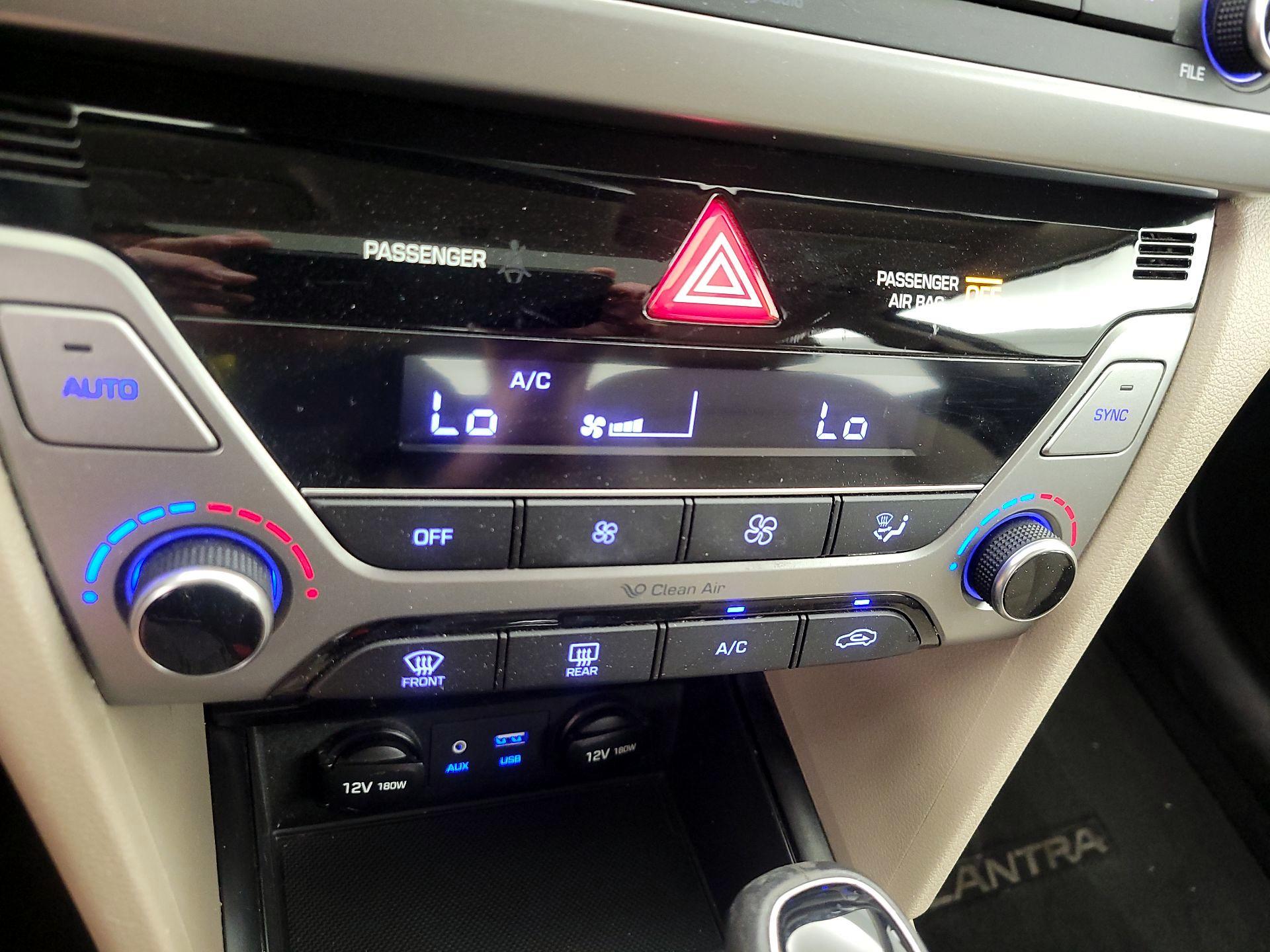 Thumbnail: 2018 Hyundai Elantra - 16