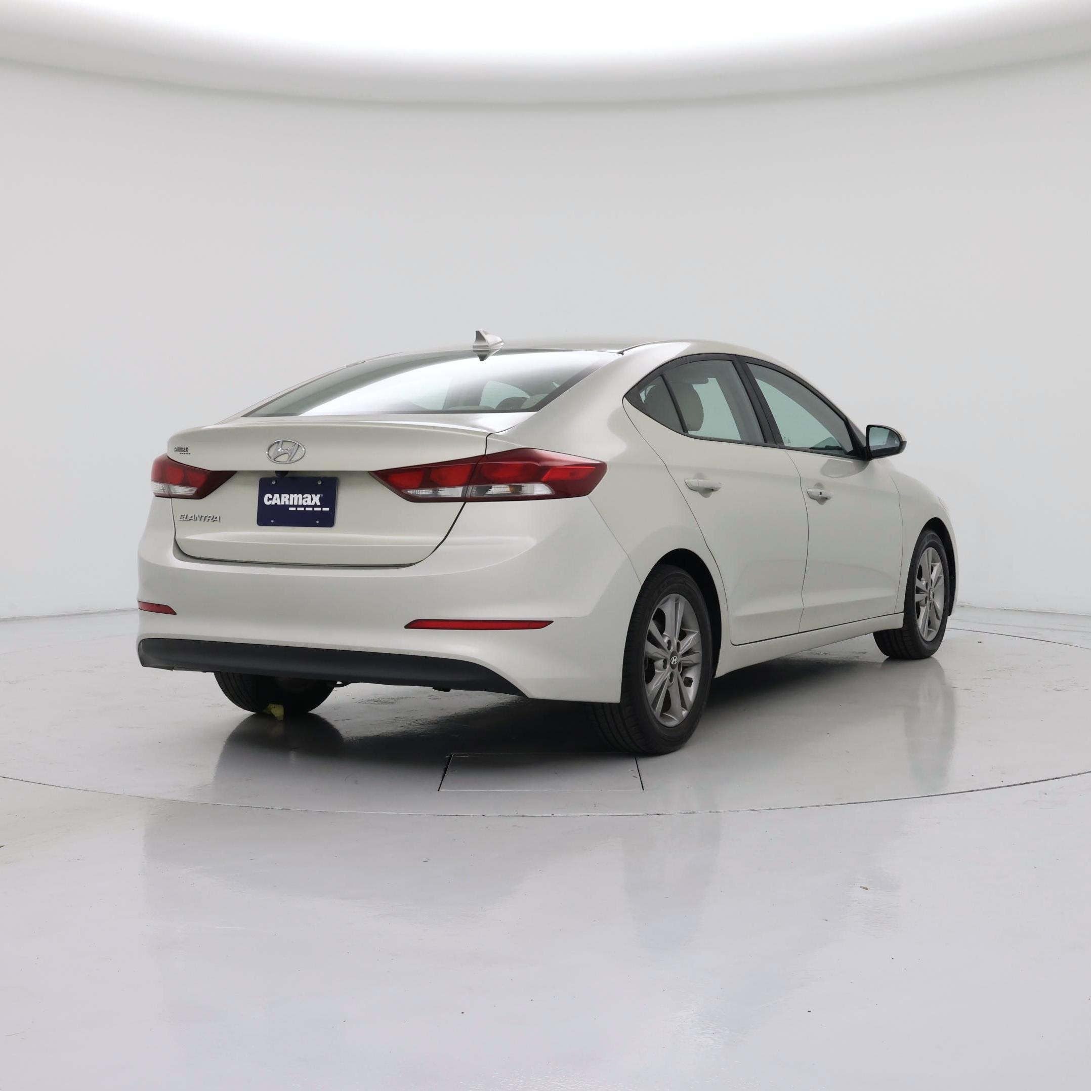 Thumbnail: 2018 Hyundai Elantra - 8