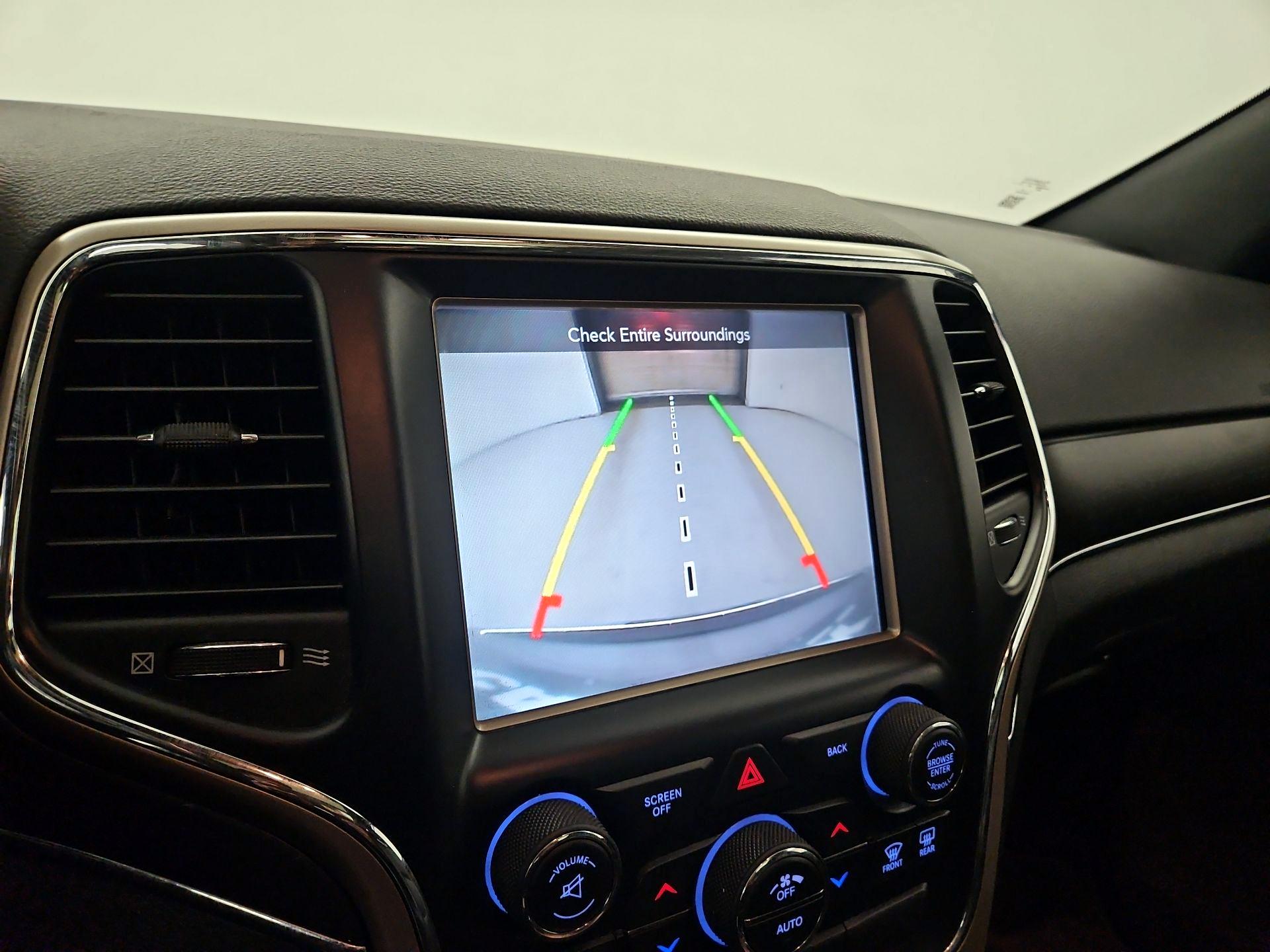 Thumbnail: 2015 Jeep Grand Cherokee - 13