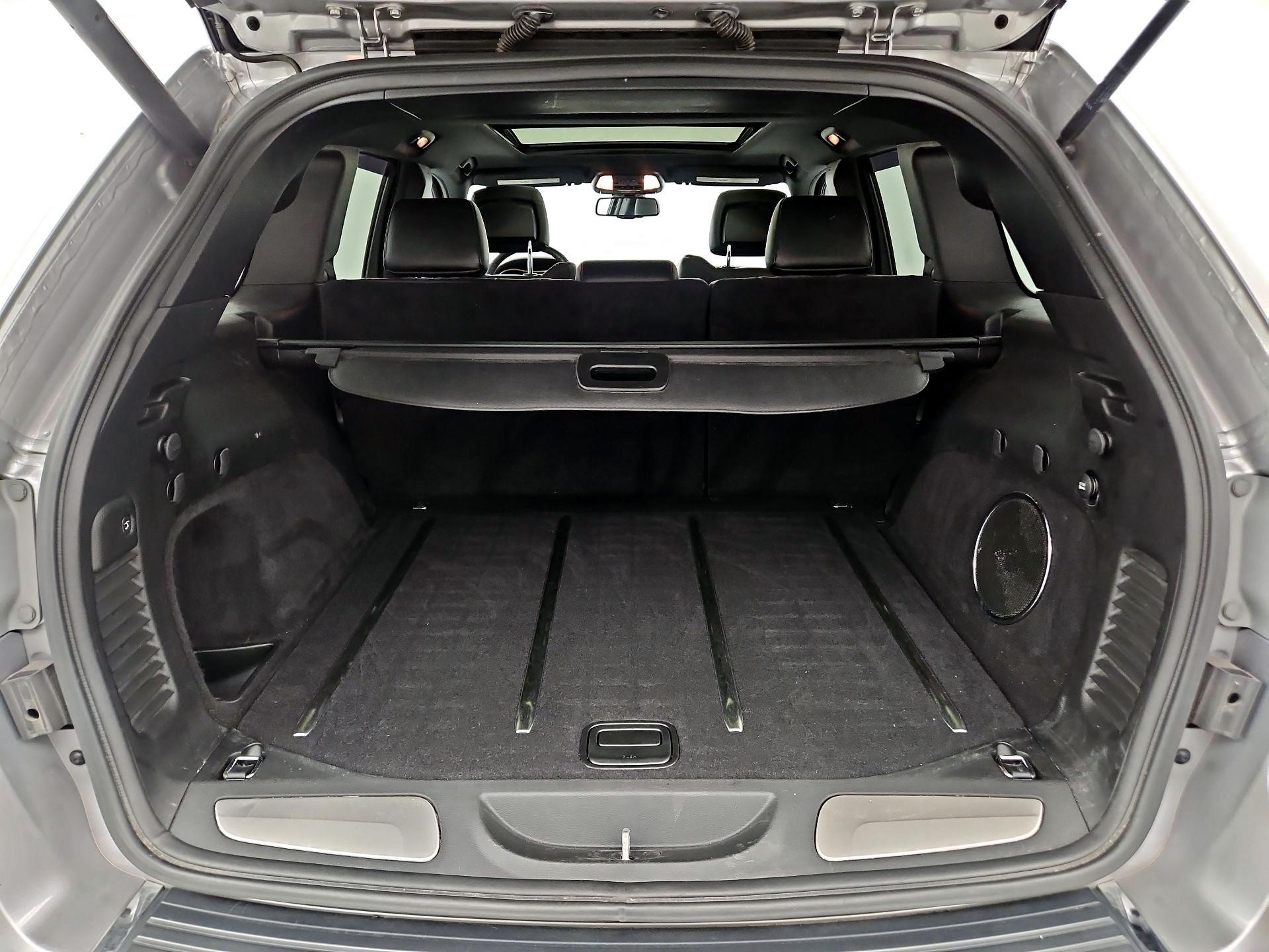 Thumbnail: 2015 Jeep Grand Cherokee - 20