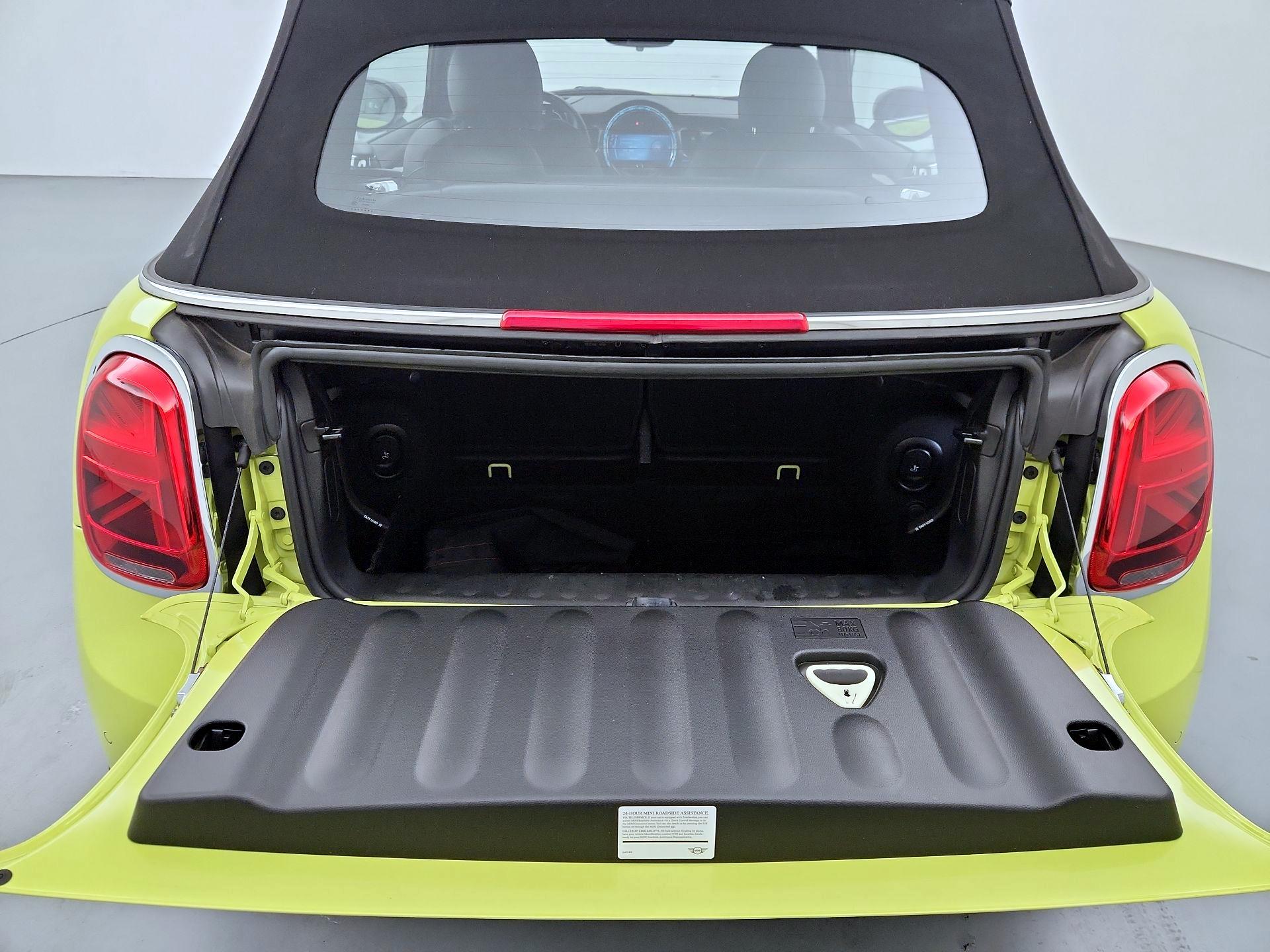 Thumbnail: 2022 MINI Cooper - 19