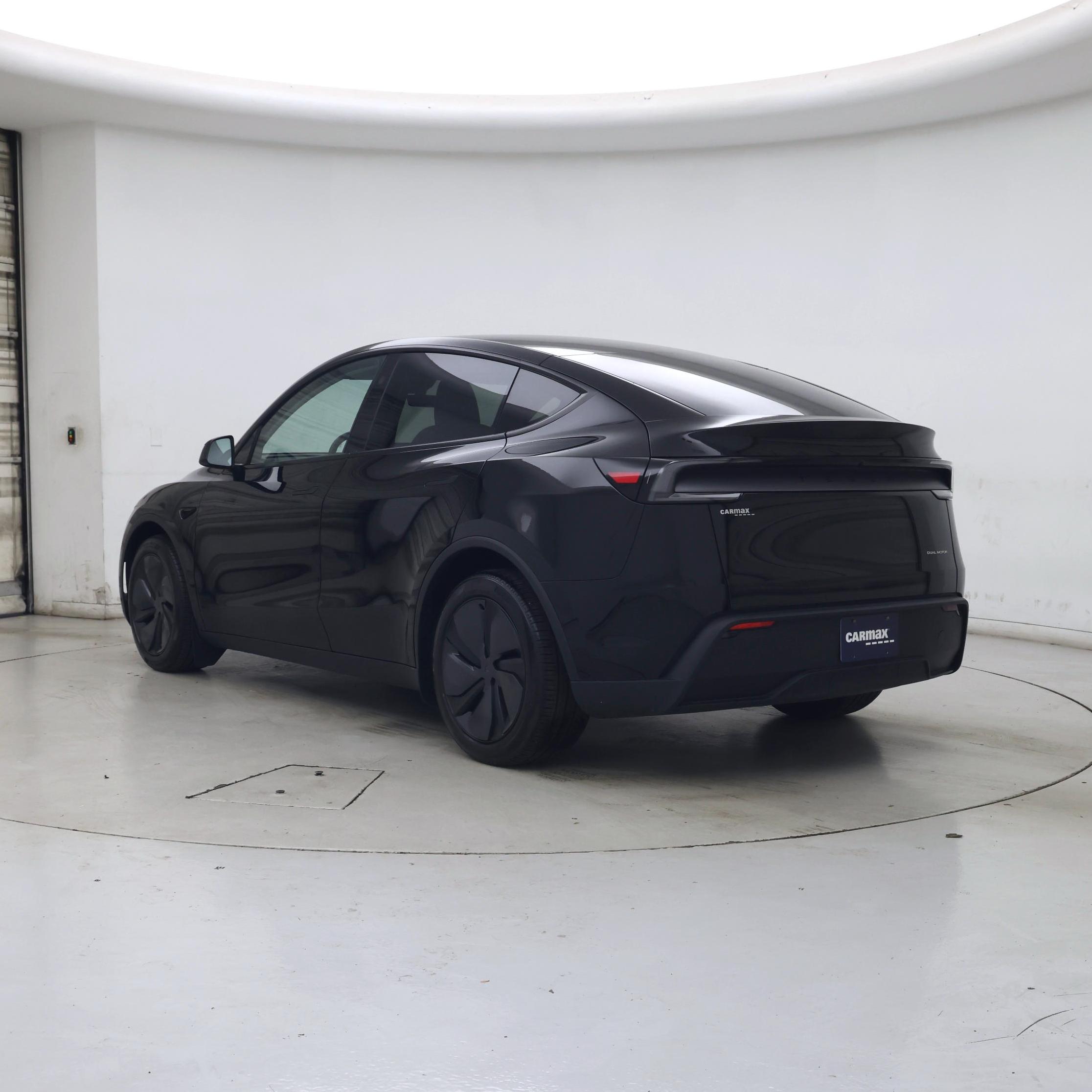 Thumbnail: 2026 Tesla Model Y - 2