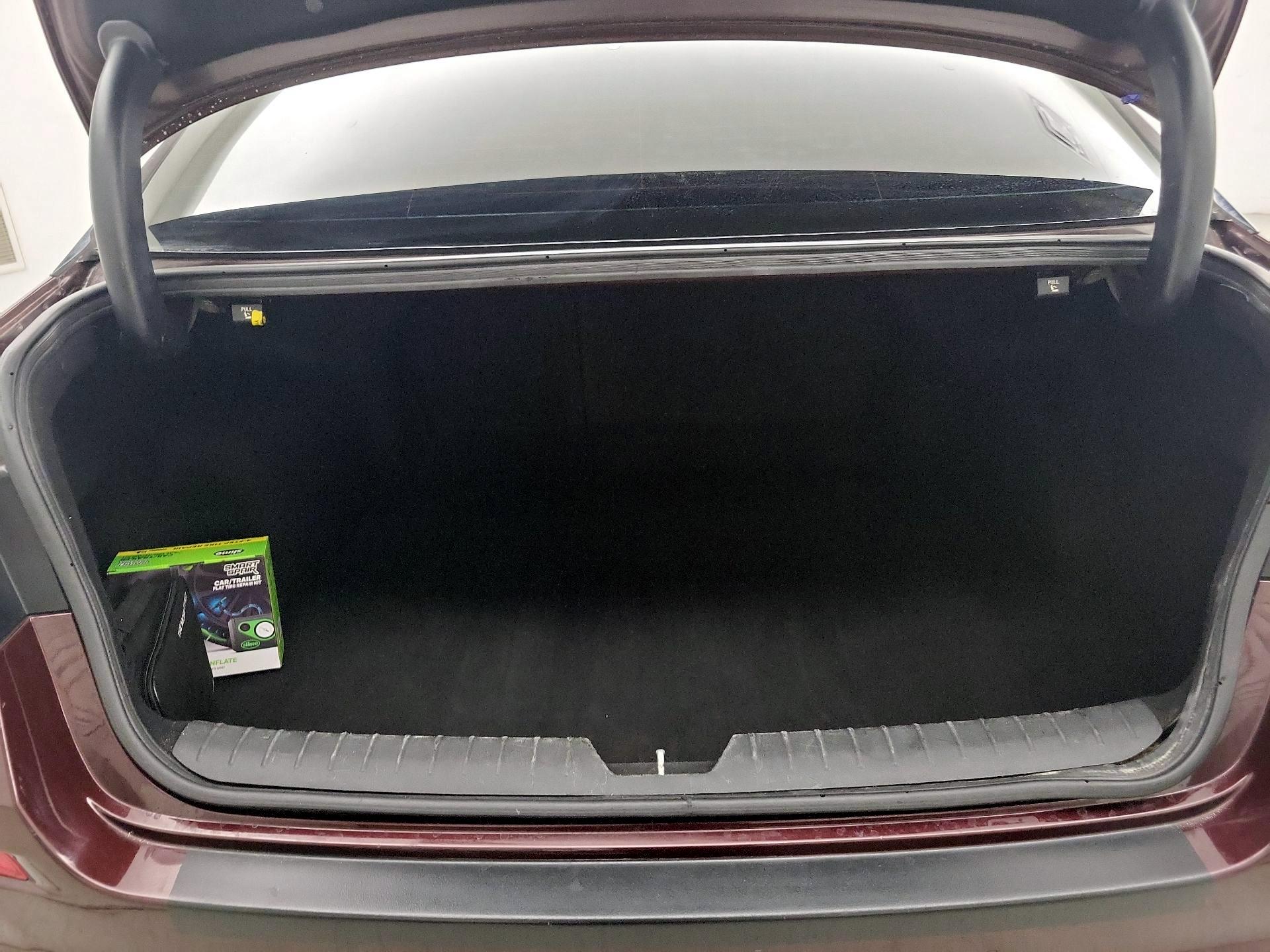 Thumbnail: 2019 Kia Optima - 20