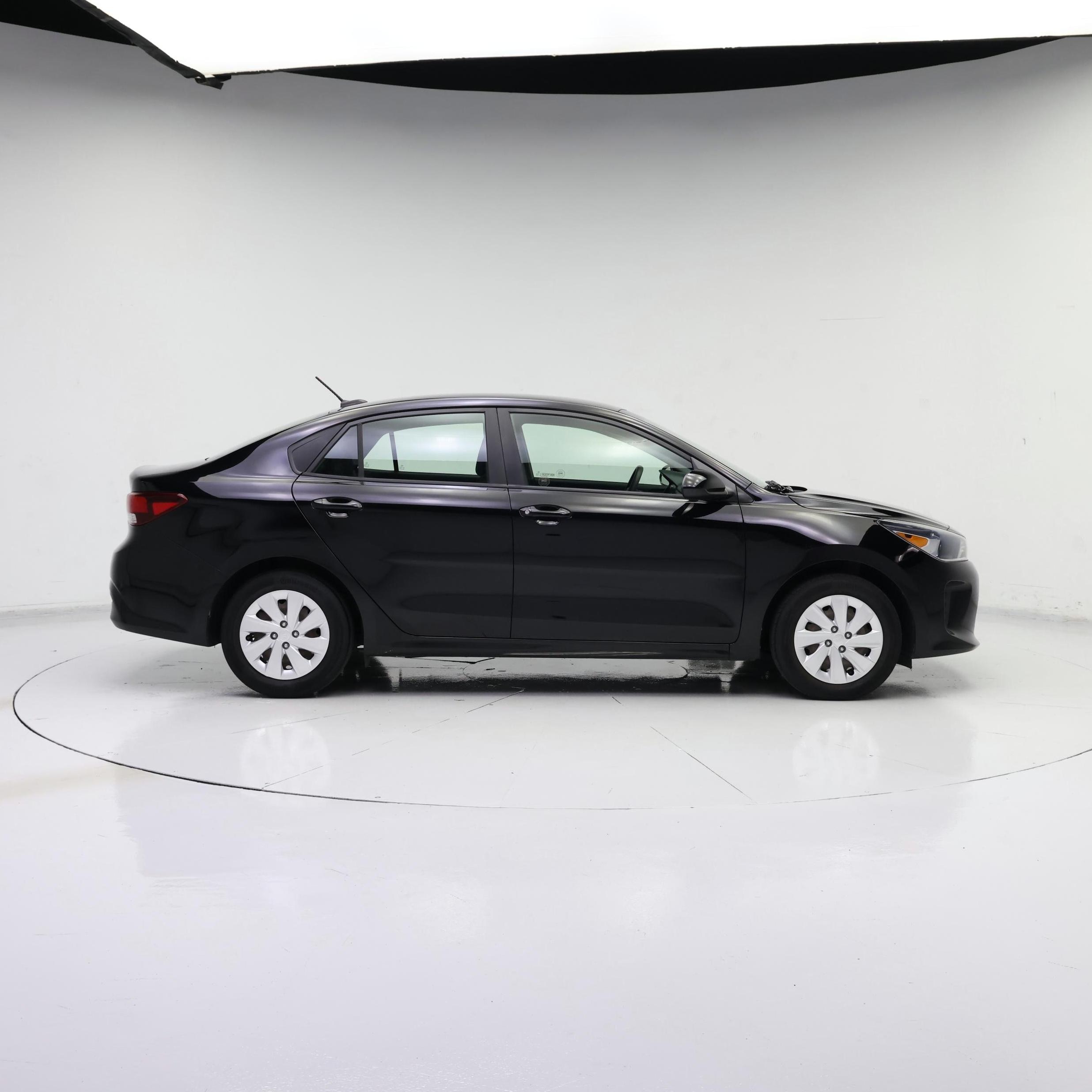Thumbnail: 2020 Kia Rio - 7