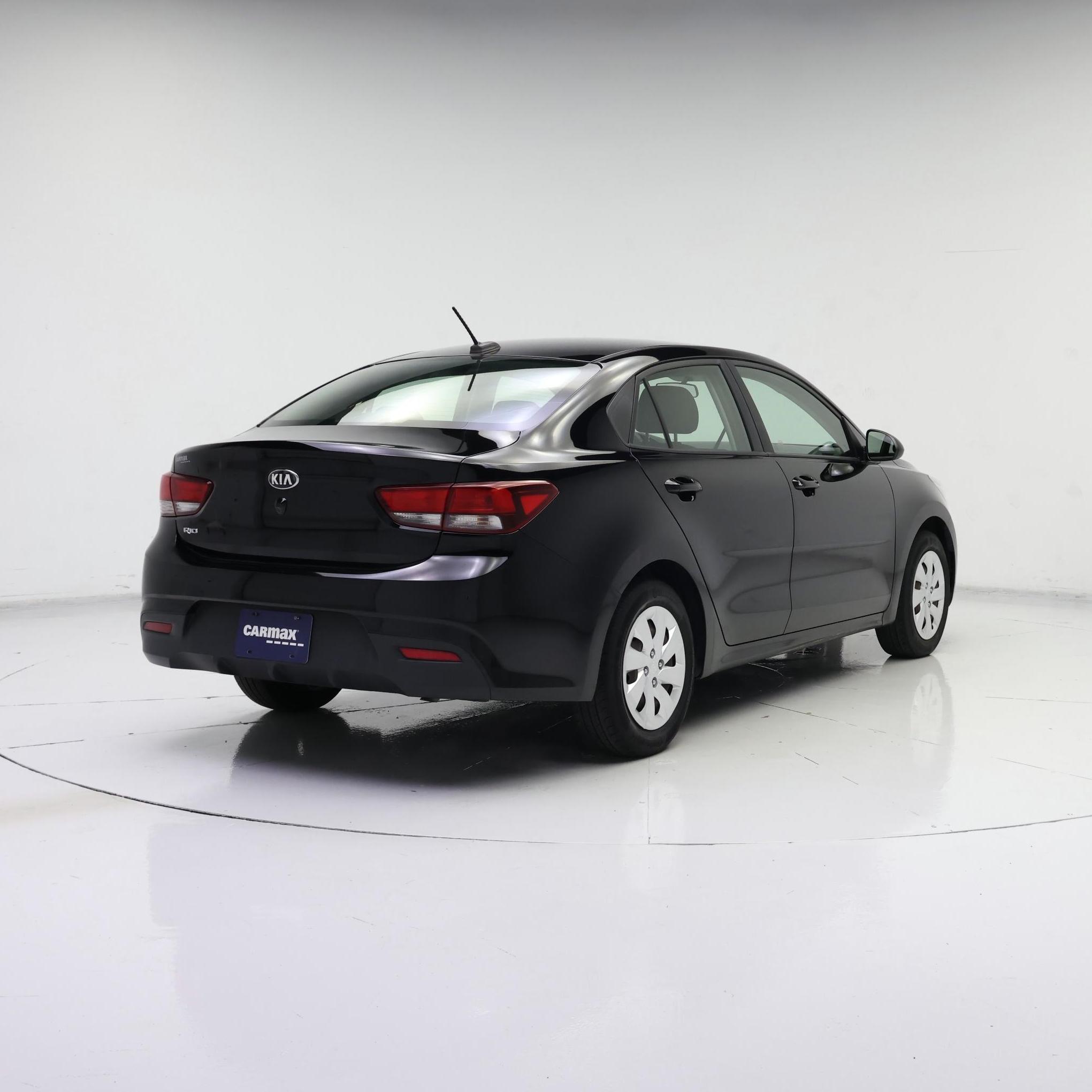 Thumbnail: 2020 Kia Rio - 8