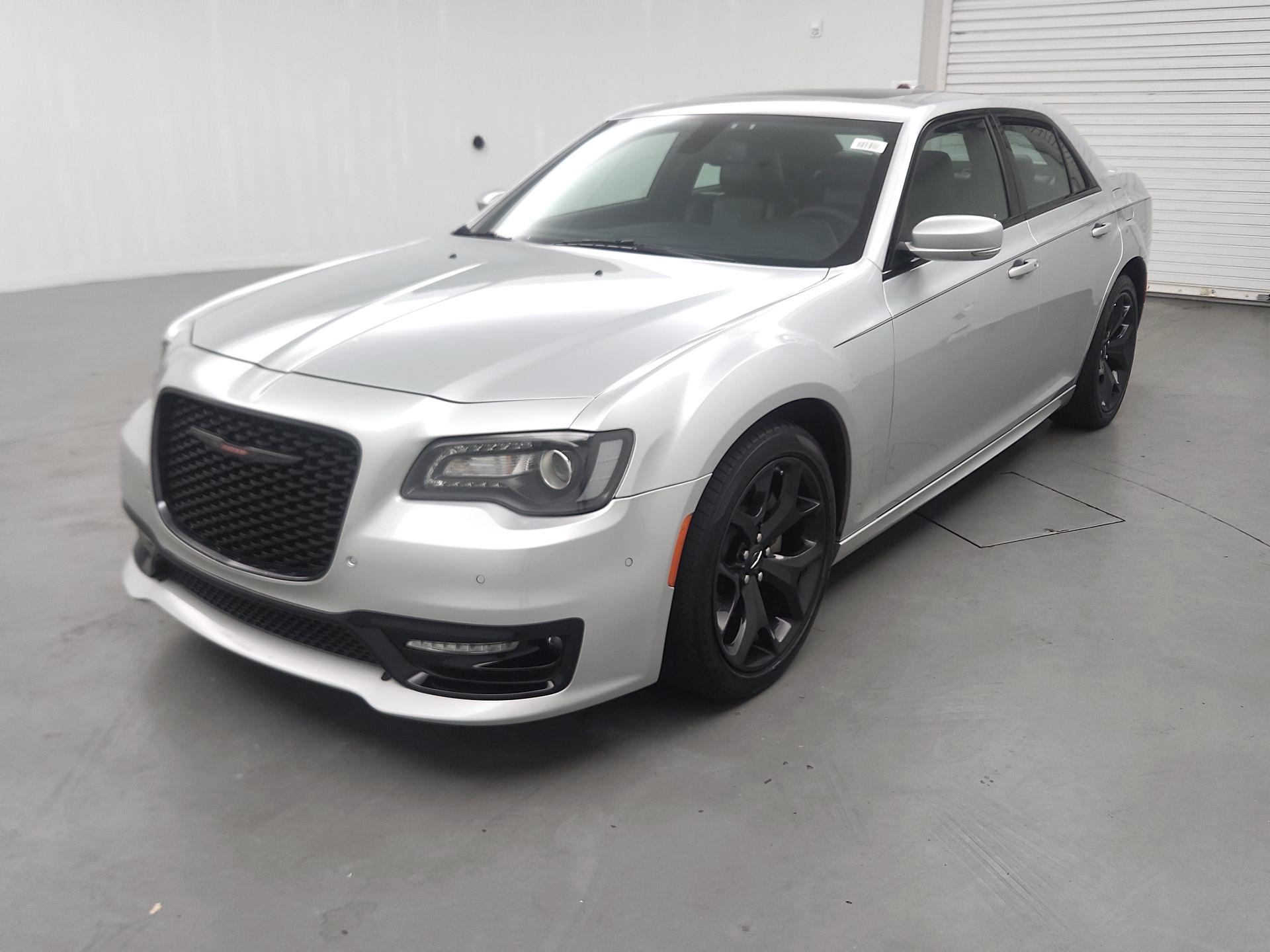 Thumbnail: 2022 Chrysler 300 - 3