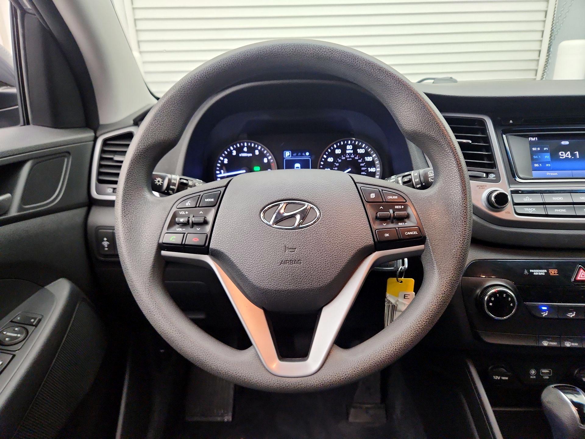 Thumbnail: 2017 Hyundai Tucson - 10