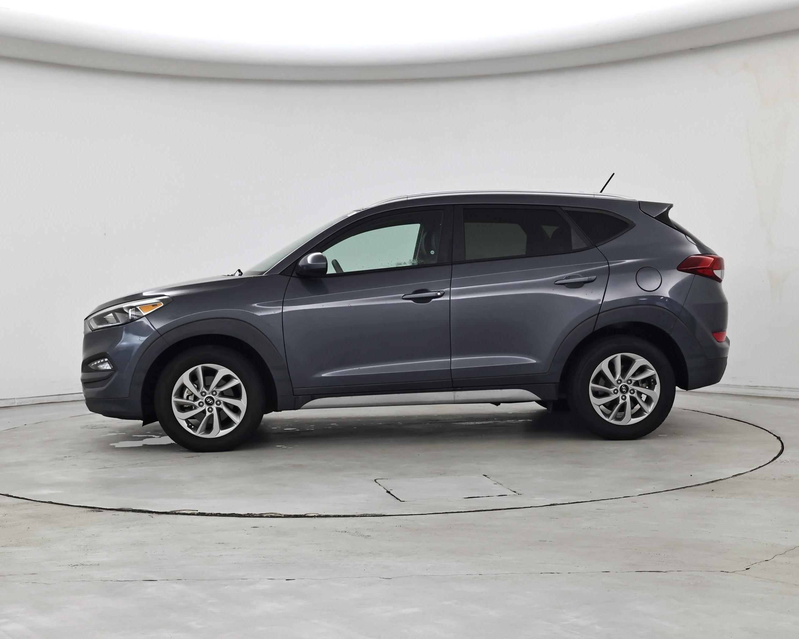 Thumbnail: 2017 Hyundai Tucson - 3