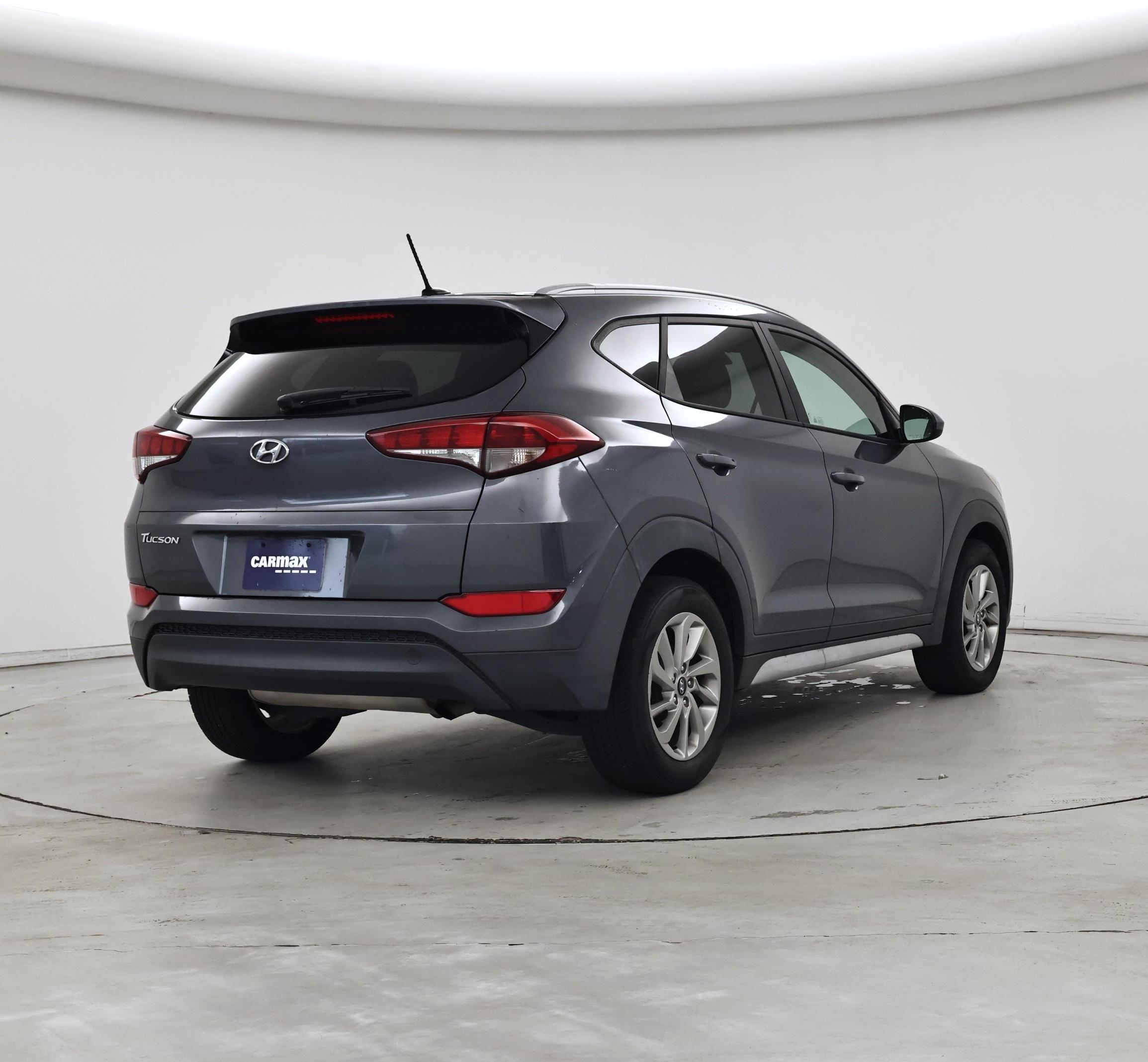 Thumbnail: 2017 Hyundai Tucson - 8