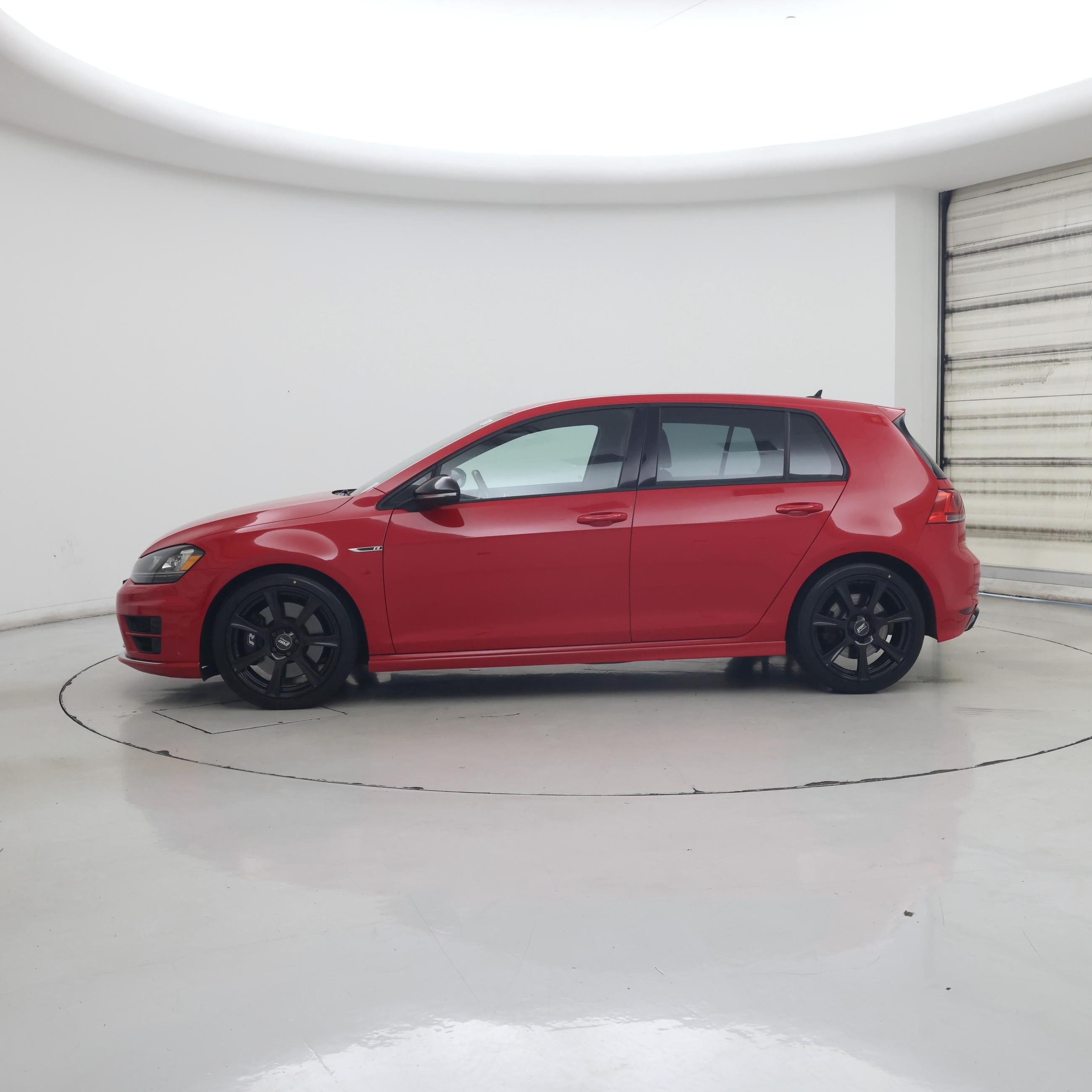 Thumbnail: 2016 Volkswagen Golf - 3