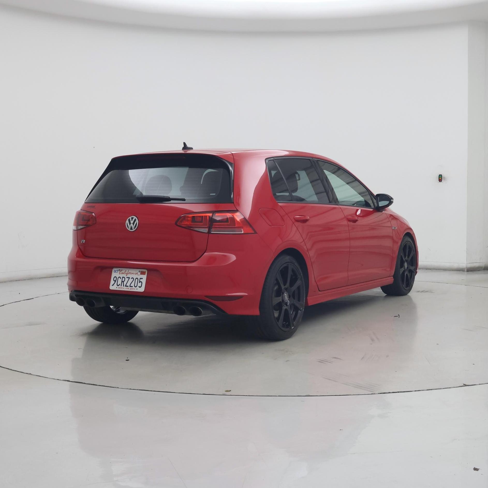 Thumbnail: 2016 Volkswagen Golf - 8