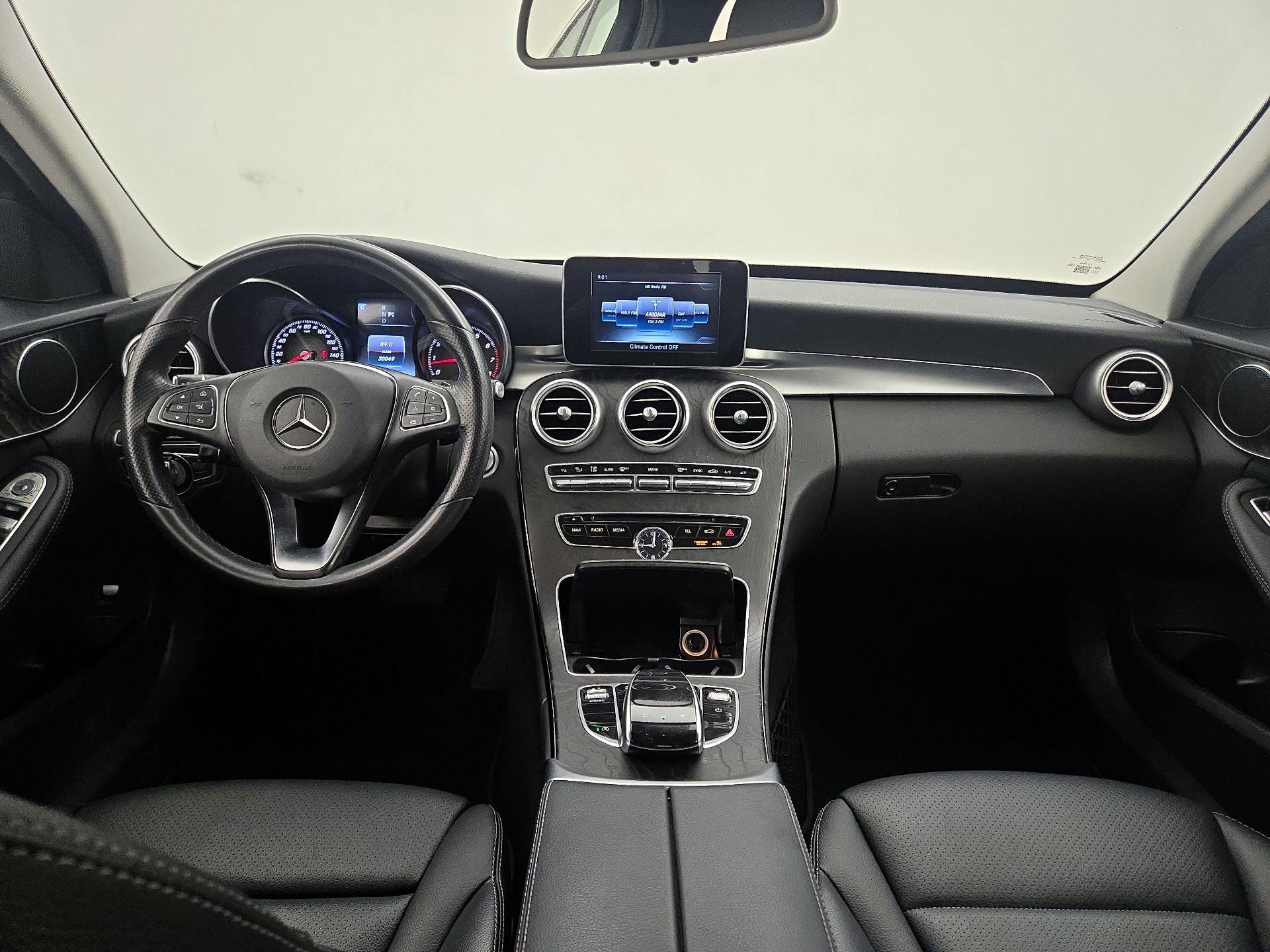 Thumbnail: 2016 Mercedes-Benz C-Class - 9