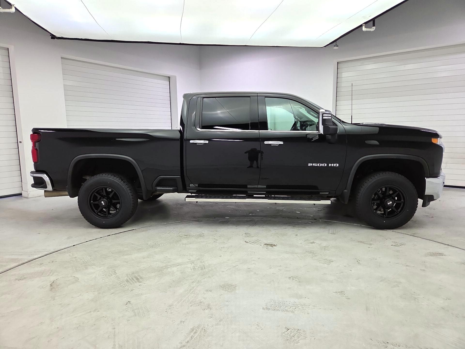 Thumbnail: 2023 Chevrolet Silverado 2500 - 4