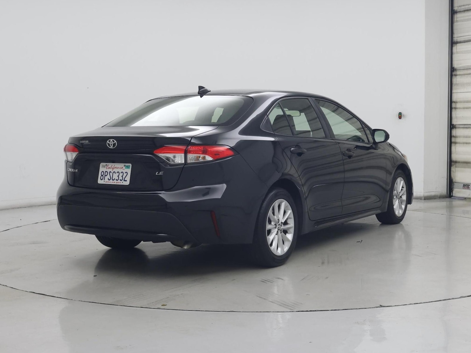 2020 Toyota Corolla LE - Photo 9