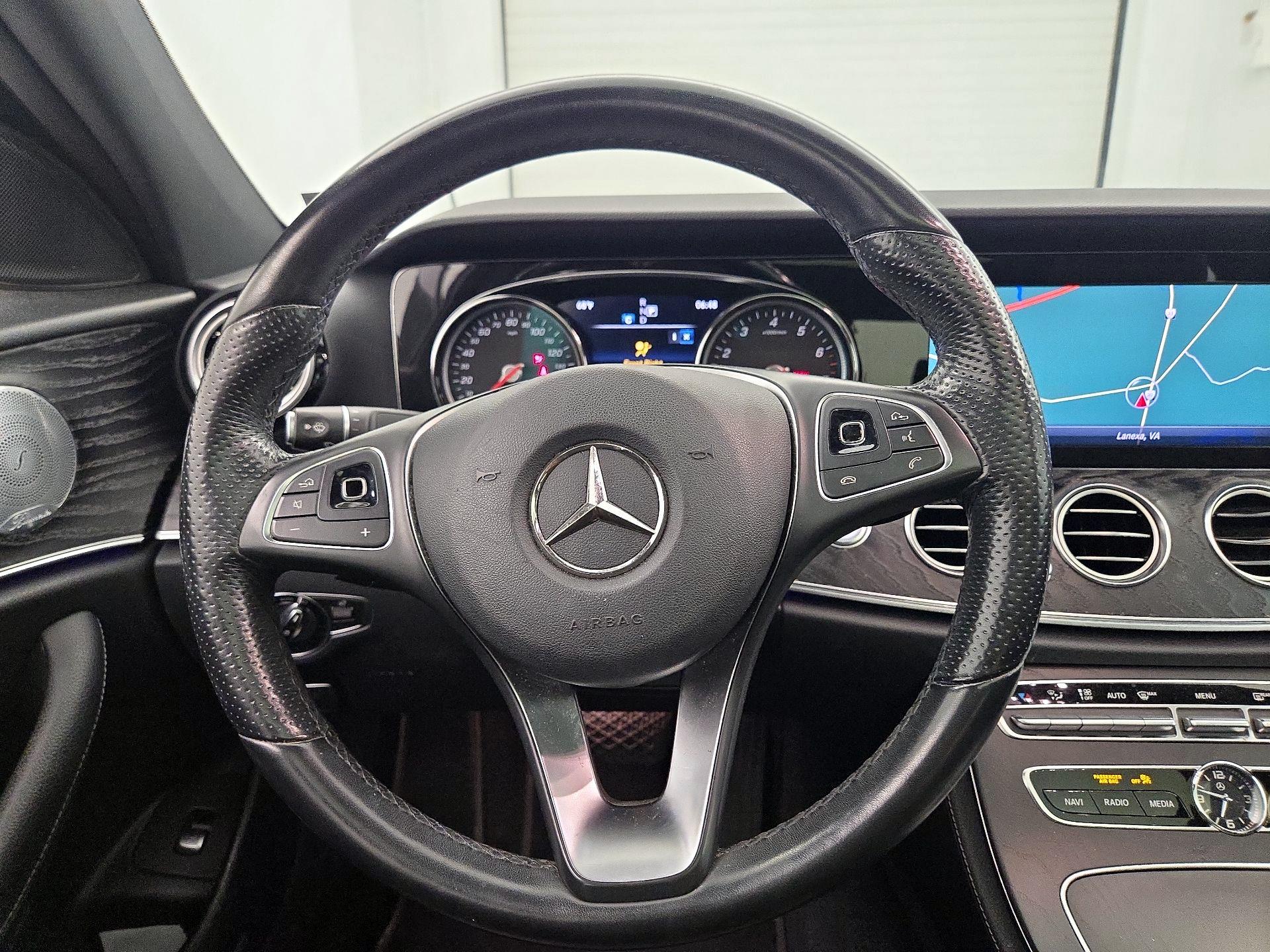 Thumbnail: 2018 Mercedes-Benz E-Class - 10