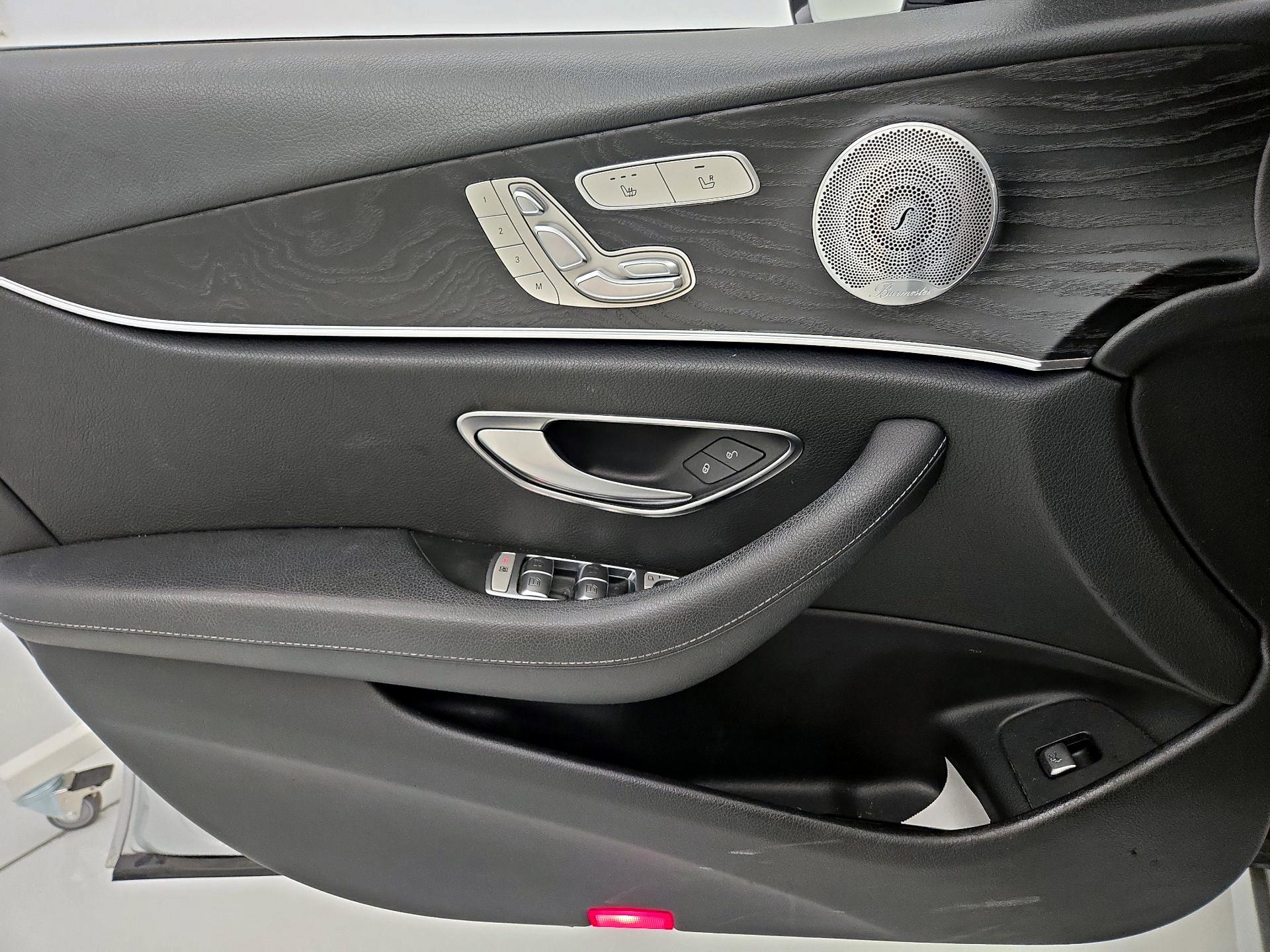 Thumbnail: 2018 Mercedes-Benz E-Class - 12