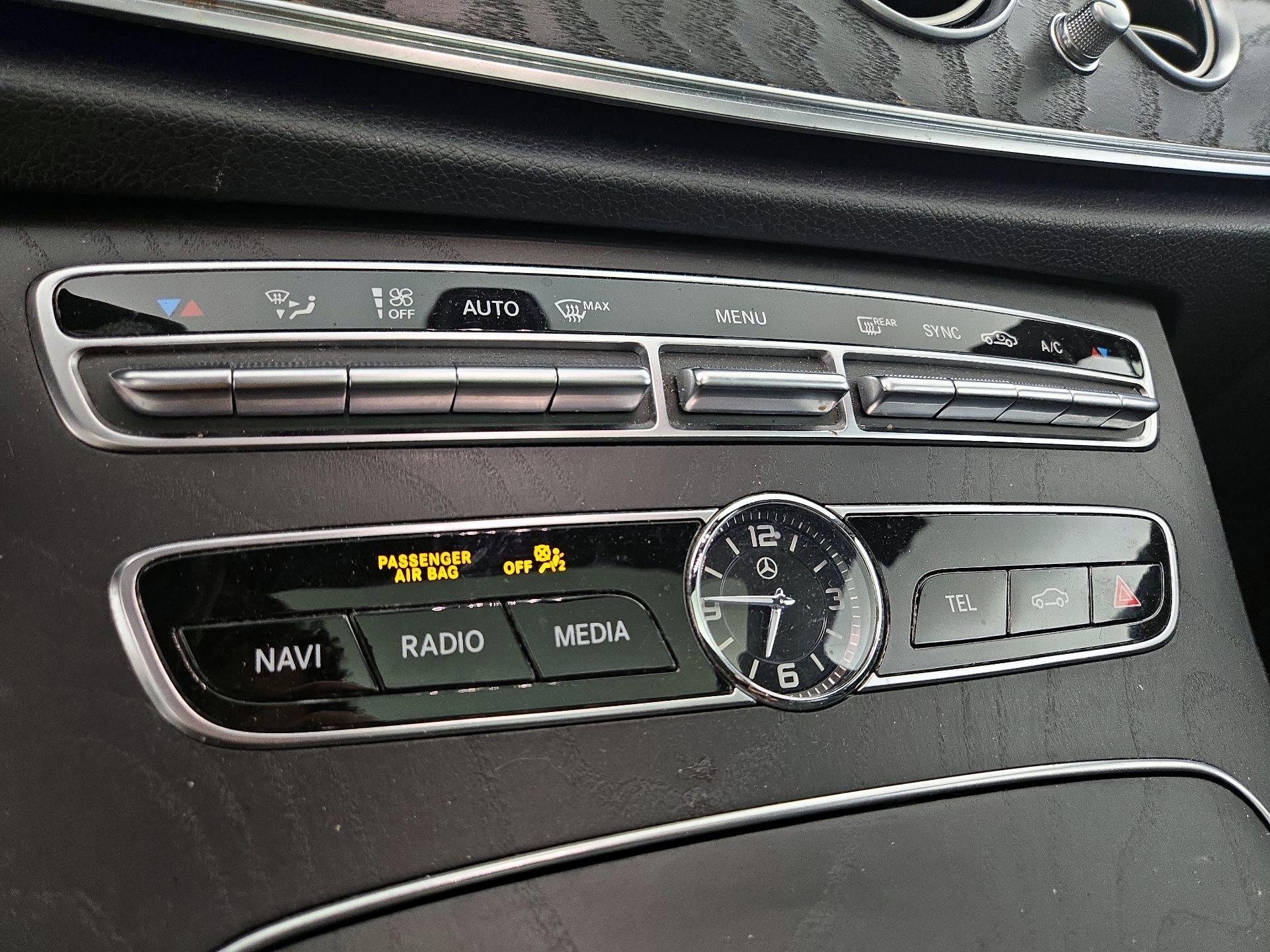 Thumbnail: 2018 Mercedes-Benz E-Class - 17