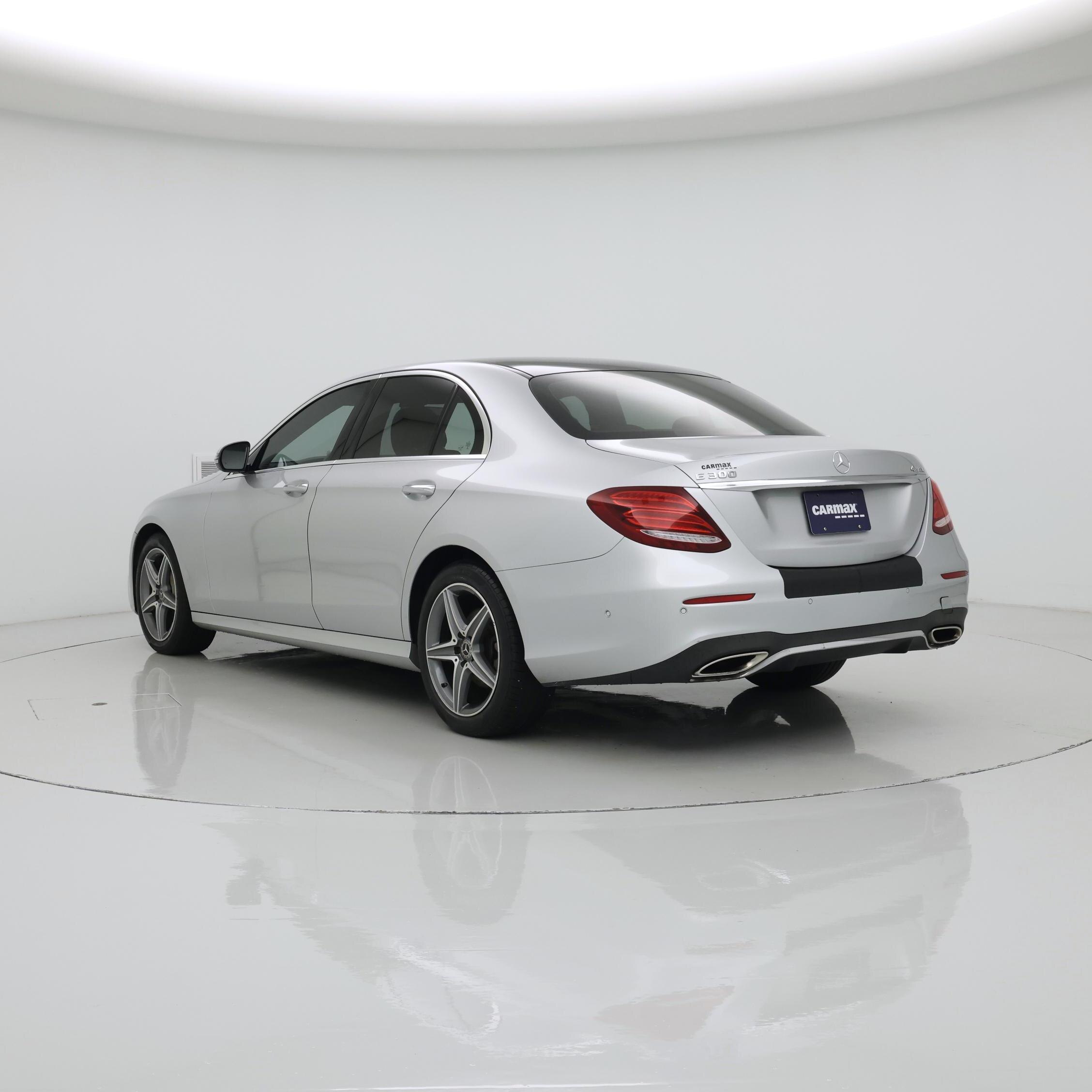 Thumbnail: 2018 Mercedes-Benz E-Class - 2