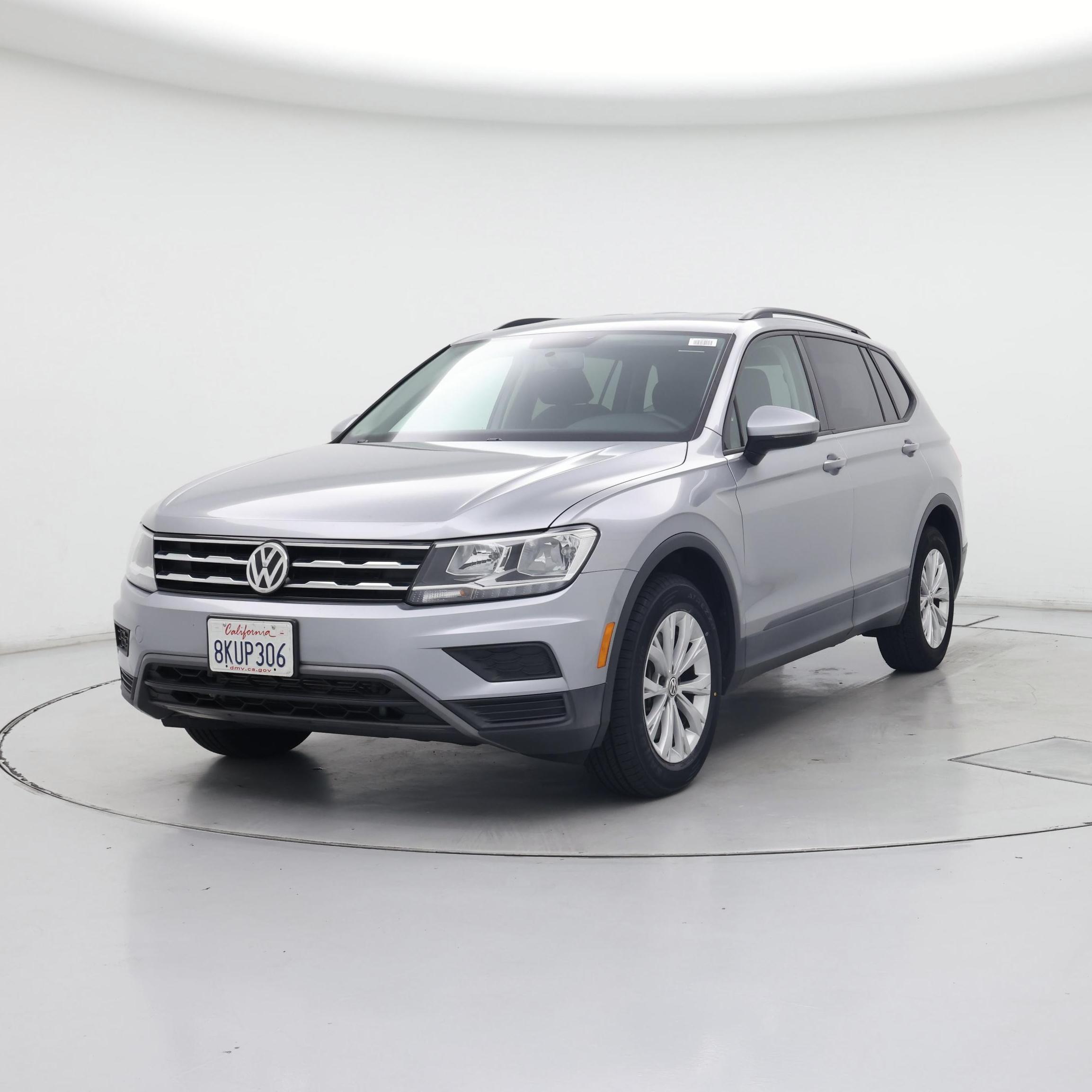 Thumbnail: 2019 Volkswagen Tiguan - 4