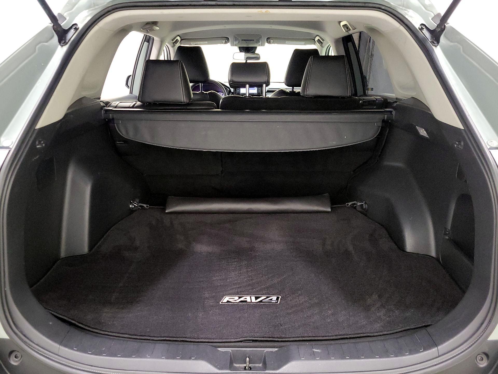 Thumbnail: 2021 Toyota RAV4 - 20