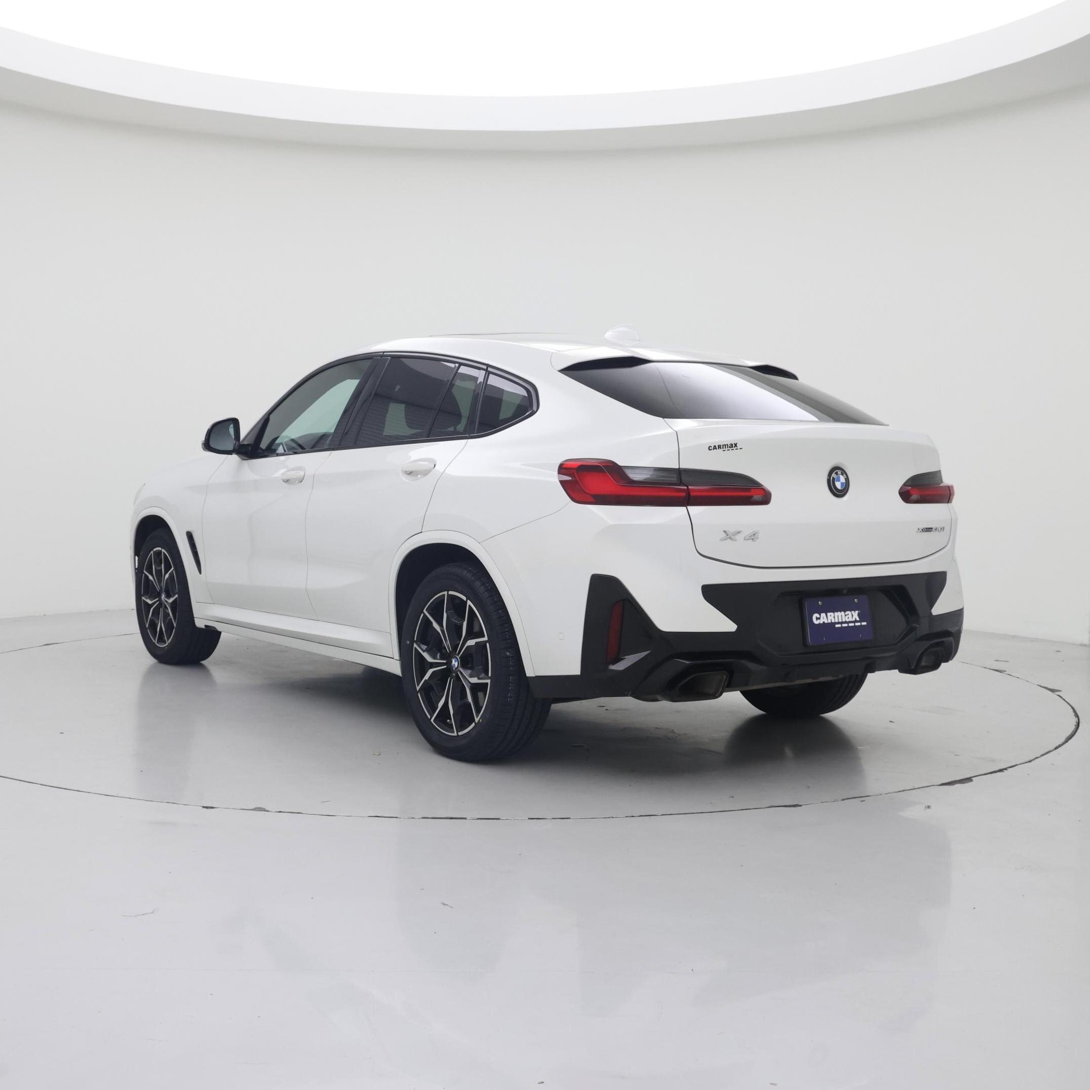 Thumbnail: 2023 BMW X4 - 2