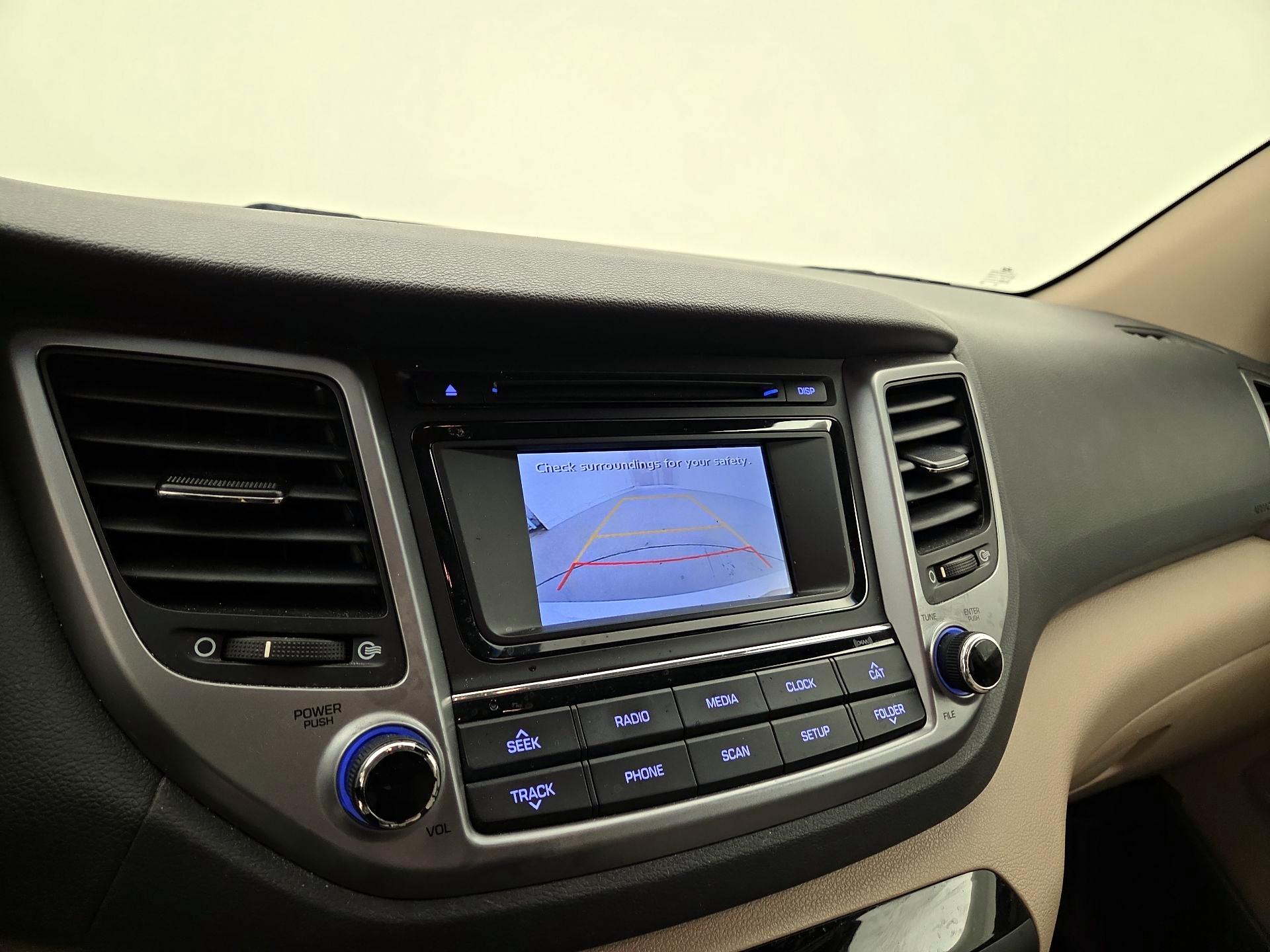 Thumbnail: 2016 Hyundai Tucson - 14