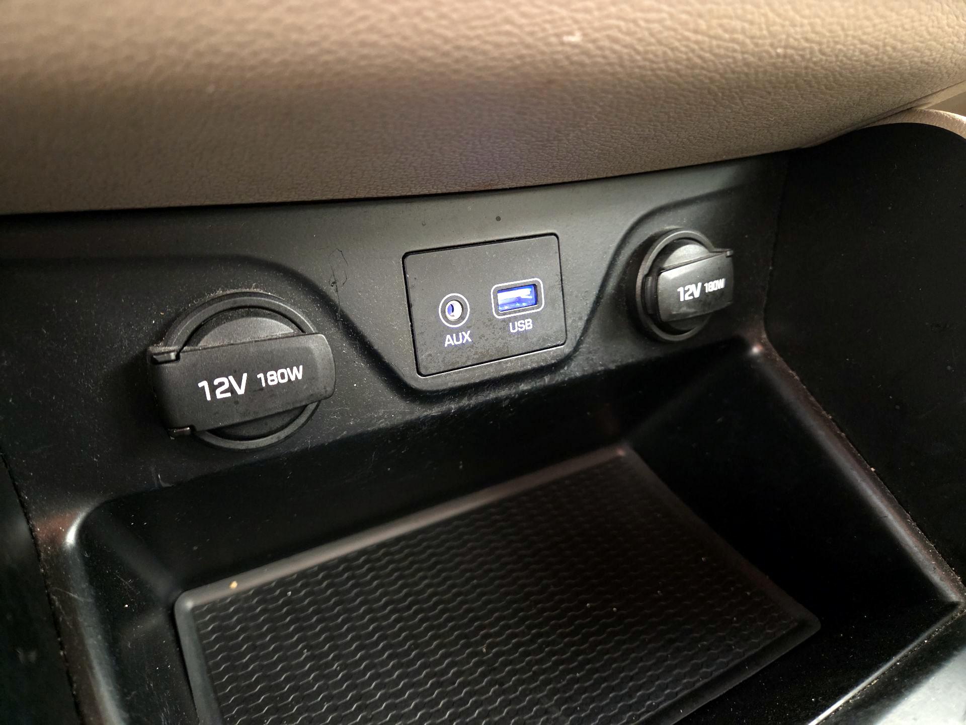 Thumbnail: 2016 Hyundai Tucson - 18