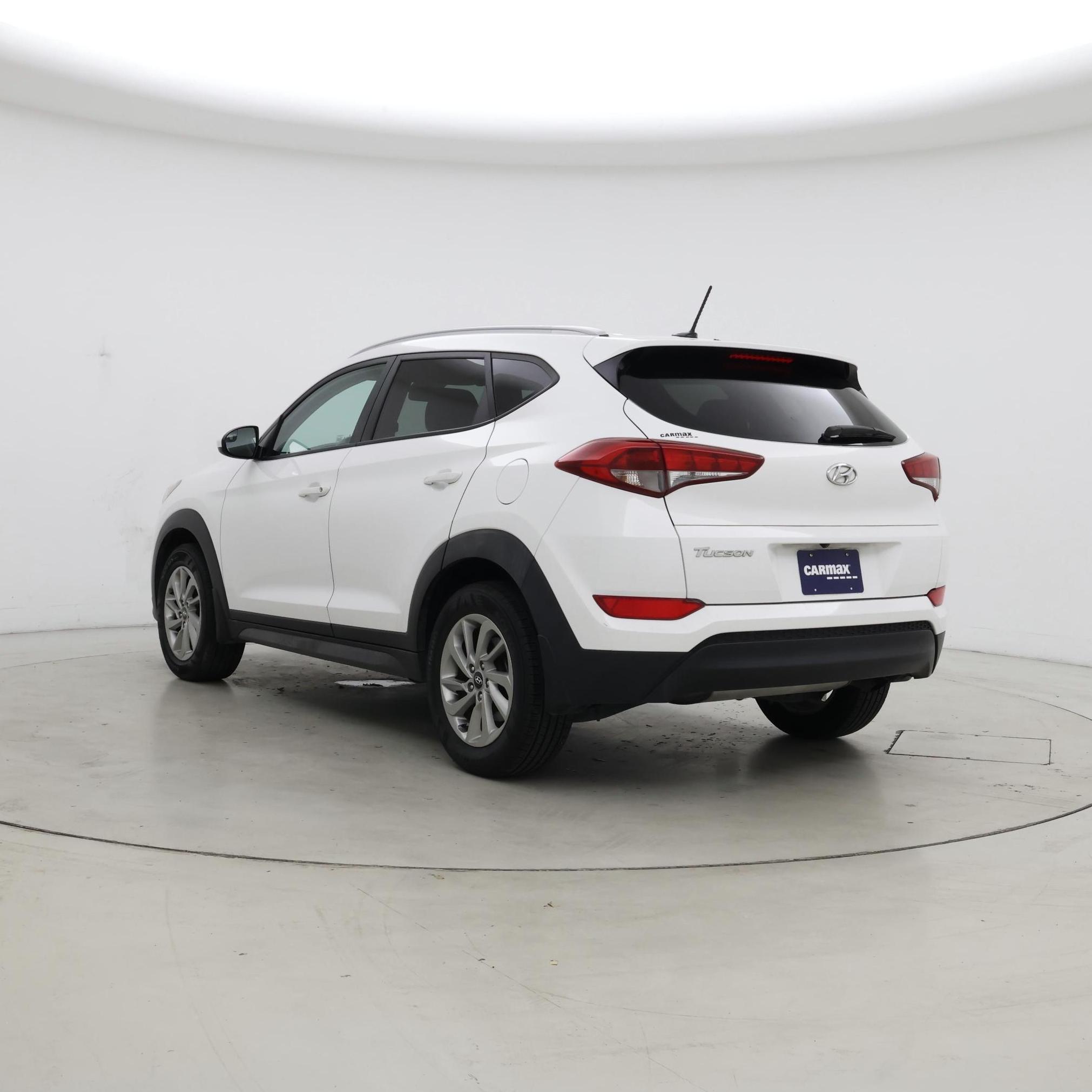 Thumbnail: 2016 Hyundai Tucson - 2