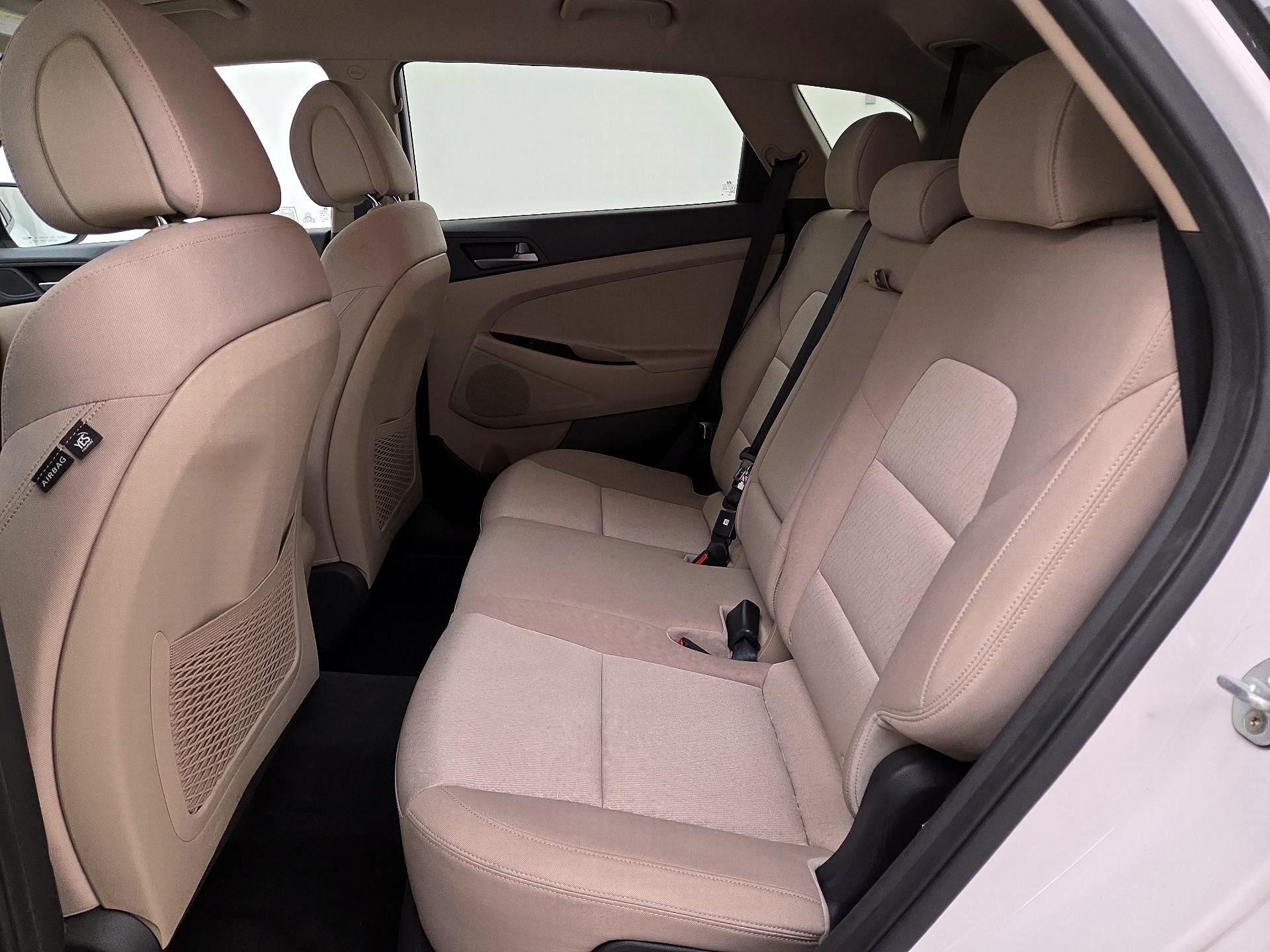 Thumbnail: 2016 Hyundai Tucson - 19