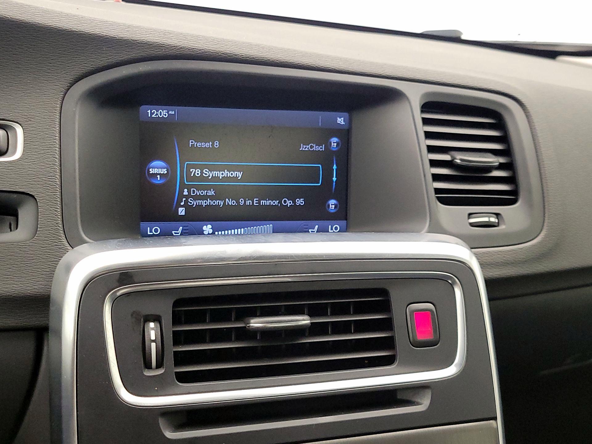 Thumbnail: 2015 Volvo S60 - 14