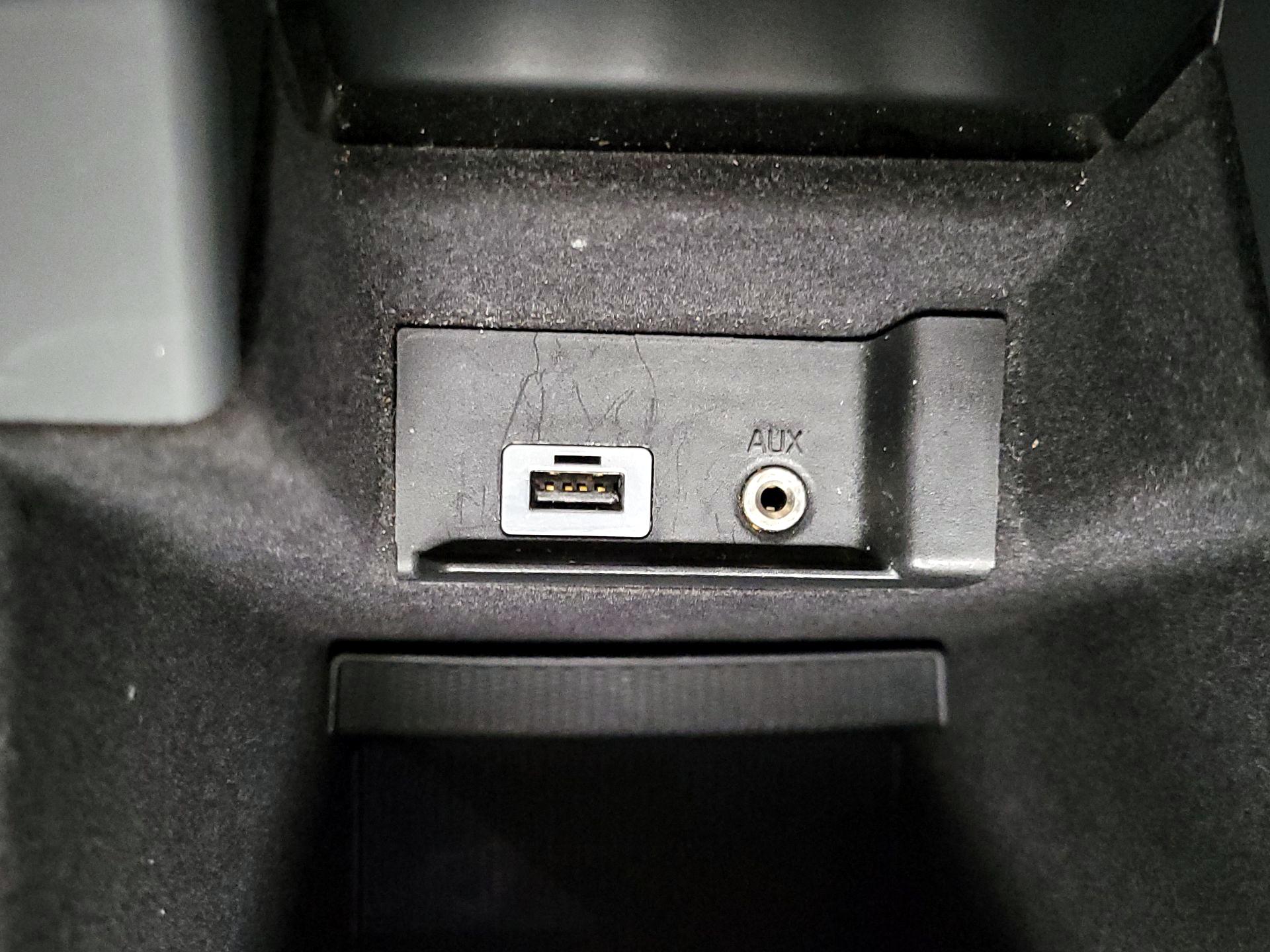 Thumbnail: 2015 Volvo S60 - 17