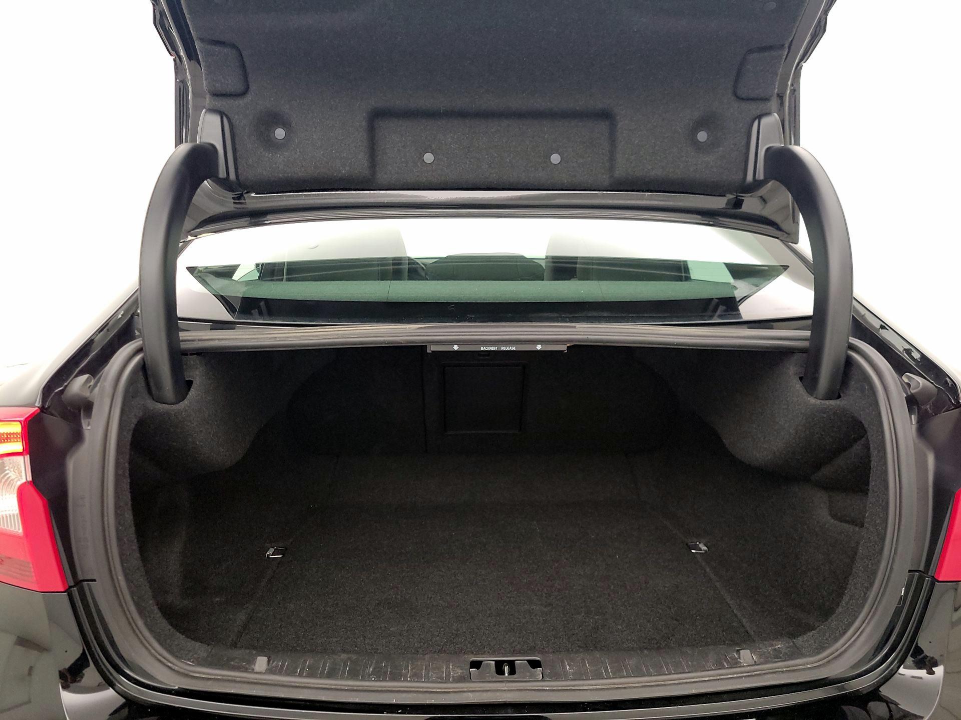Thumbnail: 2015 Volvo S60 - 20