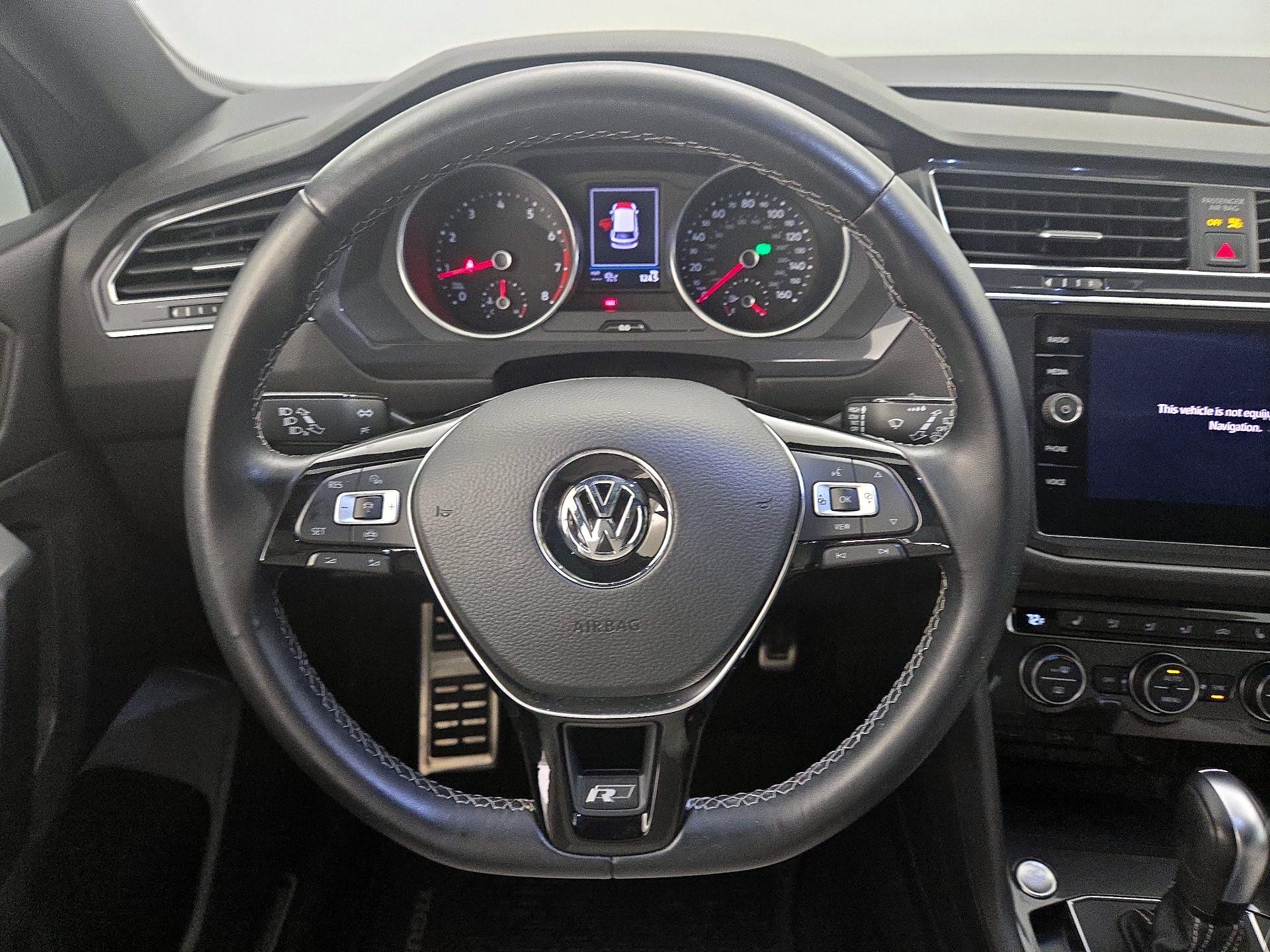 Thumbnail: 2021 Volkswagen Tiguan - 10