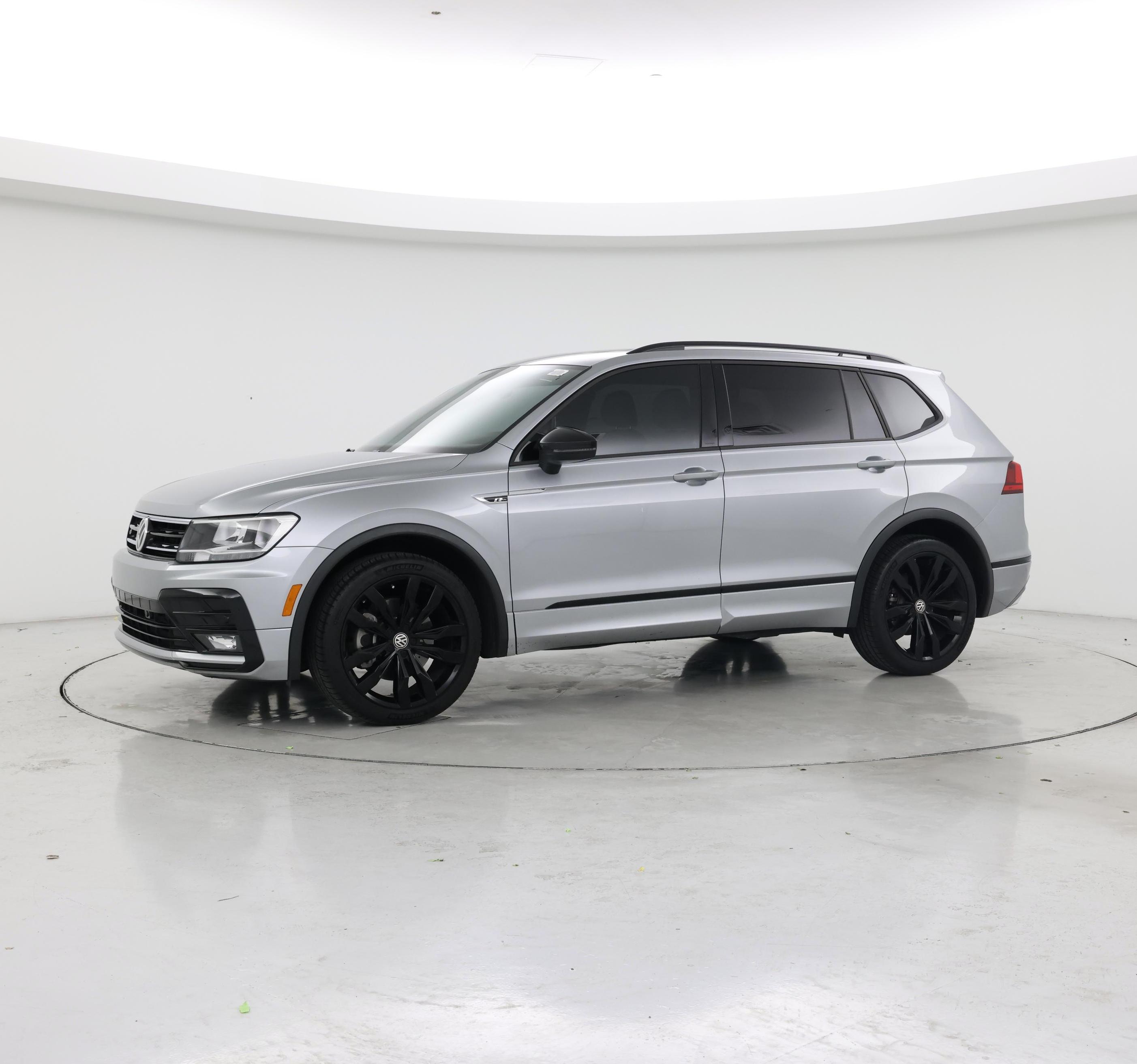 Thumbnail: 2021 Volkswagen Tiguan - 3