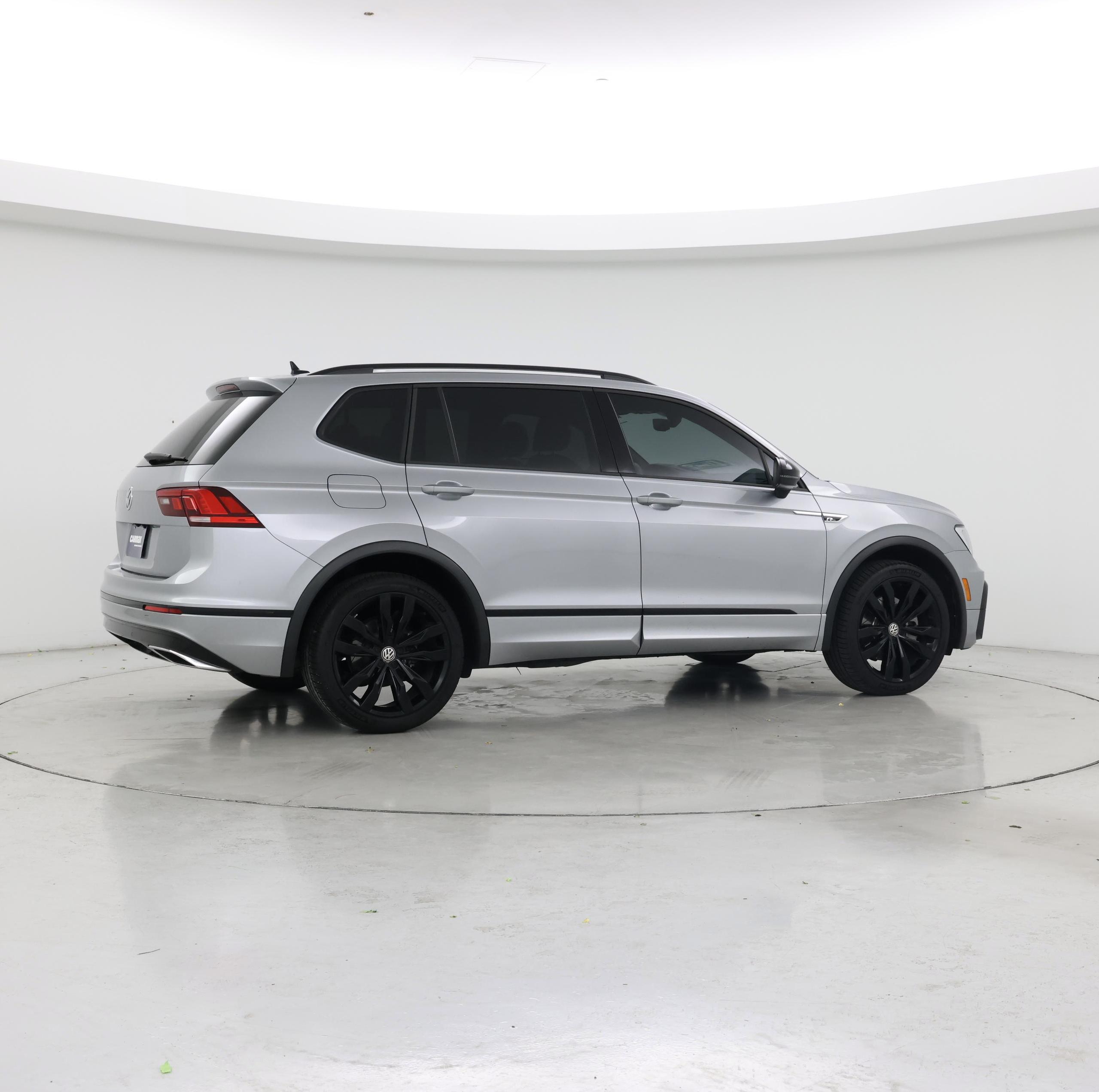 Thumbnail: 2021 Volkswagen Tiguan - 7