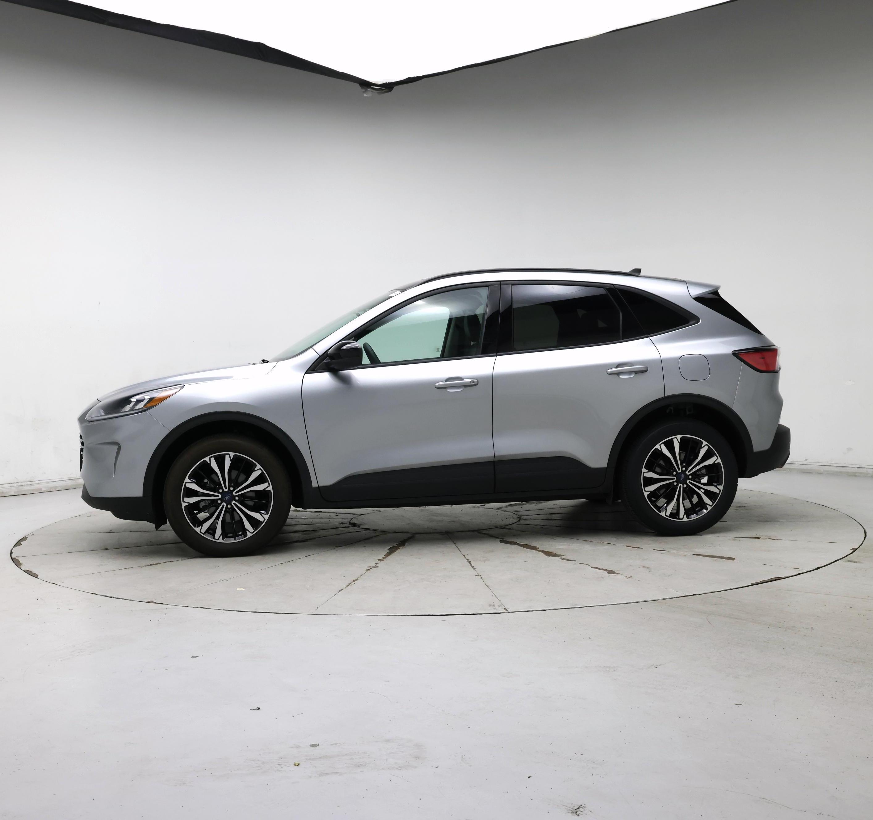 Thumbnail: 2022 Ford Escape - 3