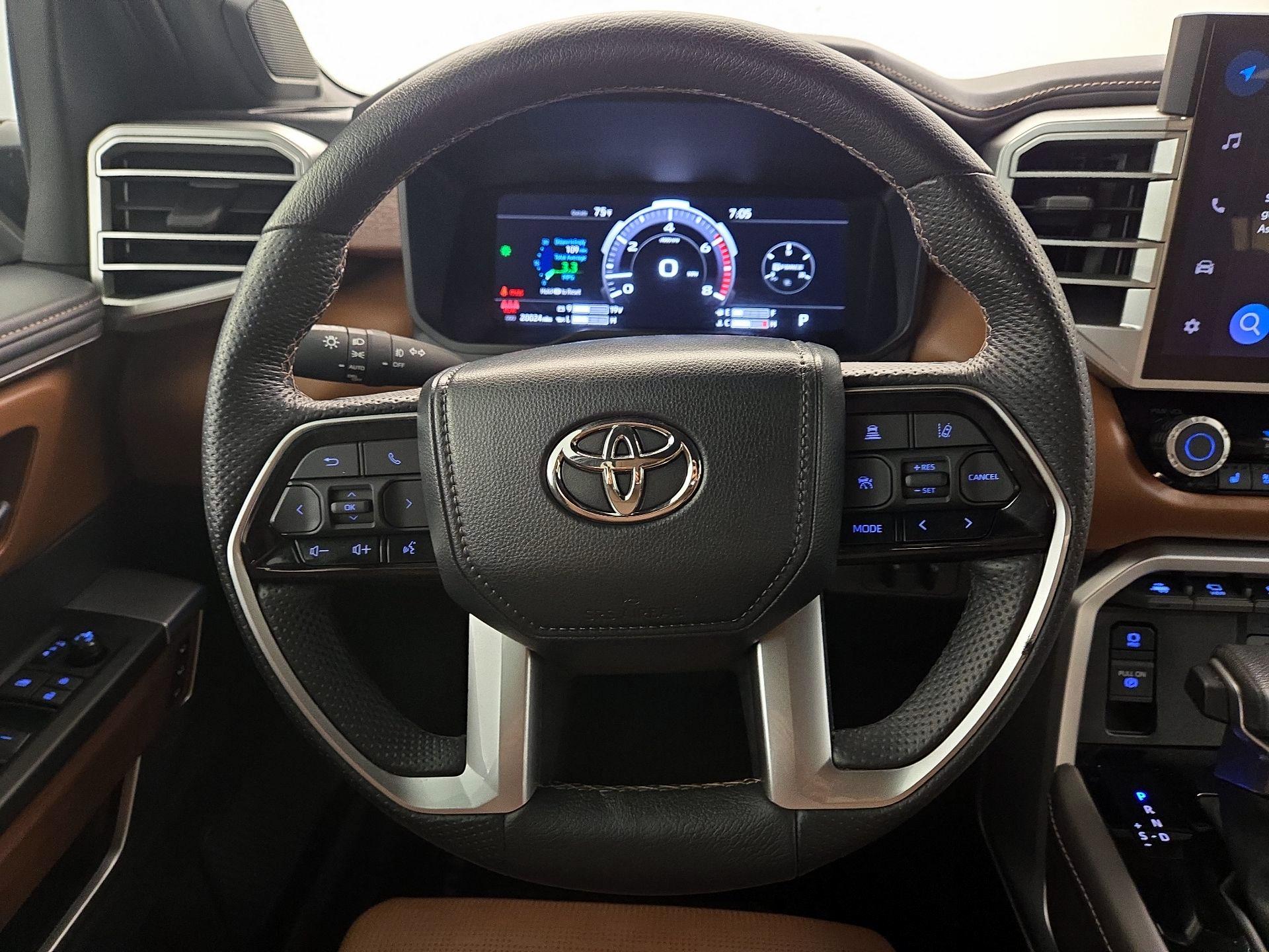 Thumbnail: 2024 Toyota Tundra - 10