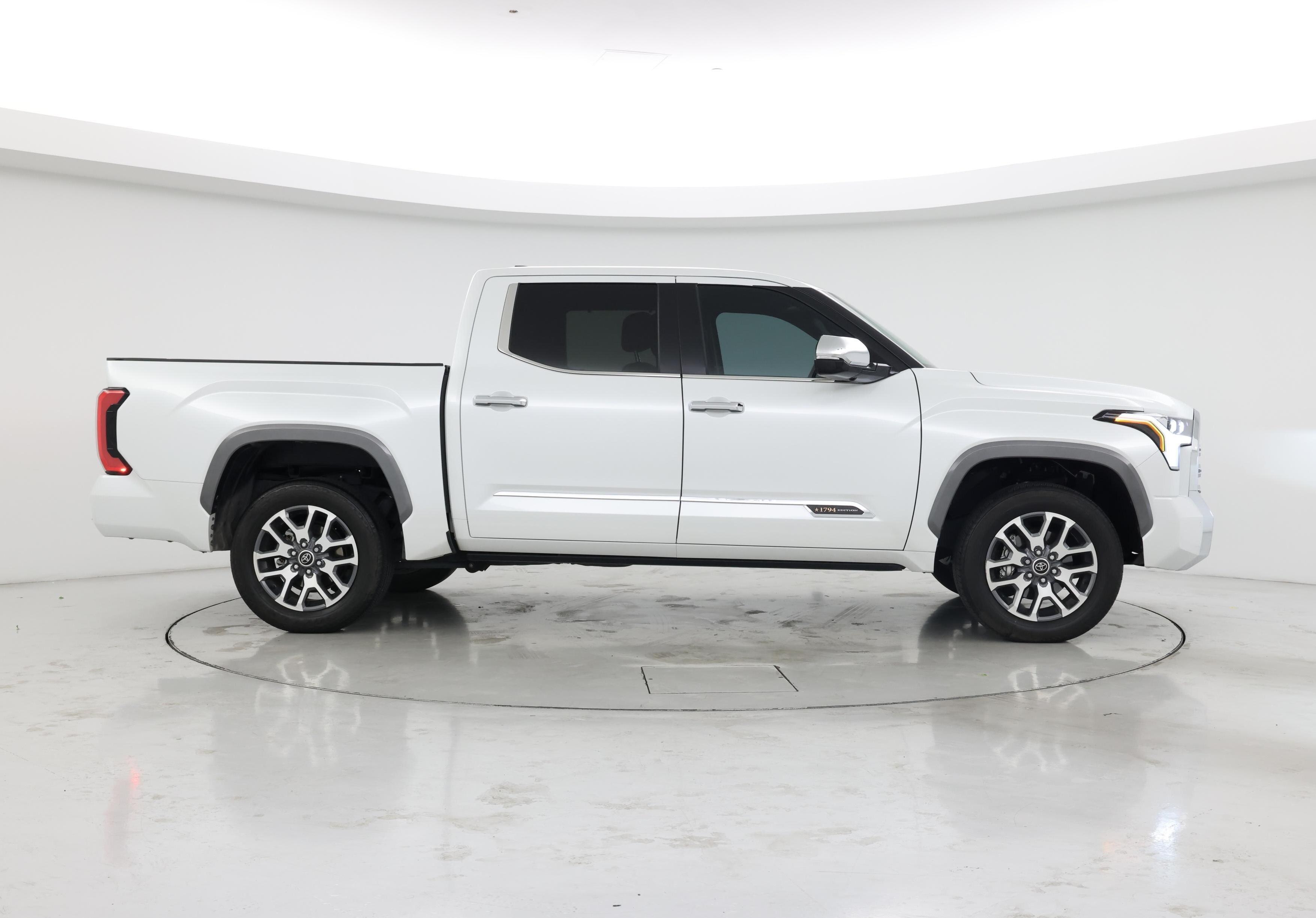 Thumbnail: 2024 Toyota Tundra - 7